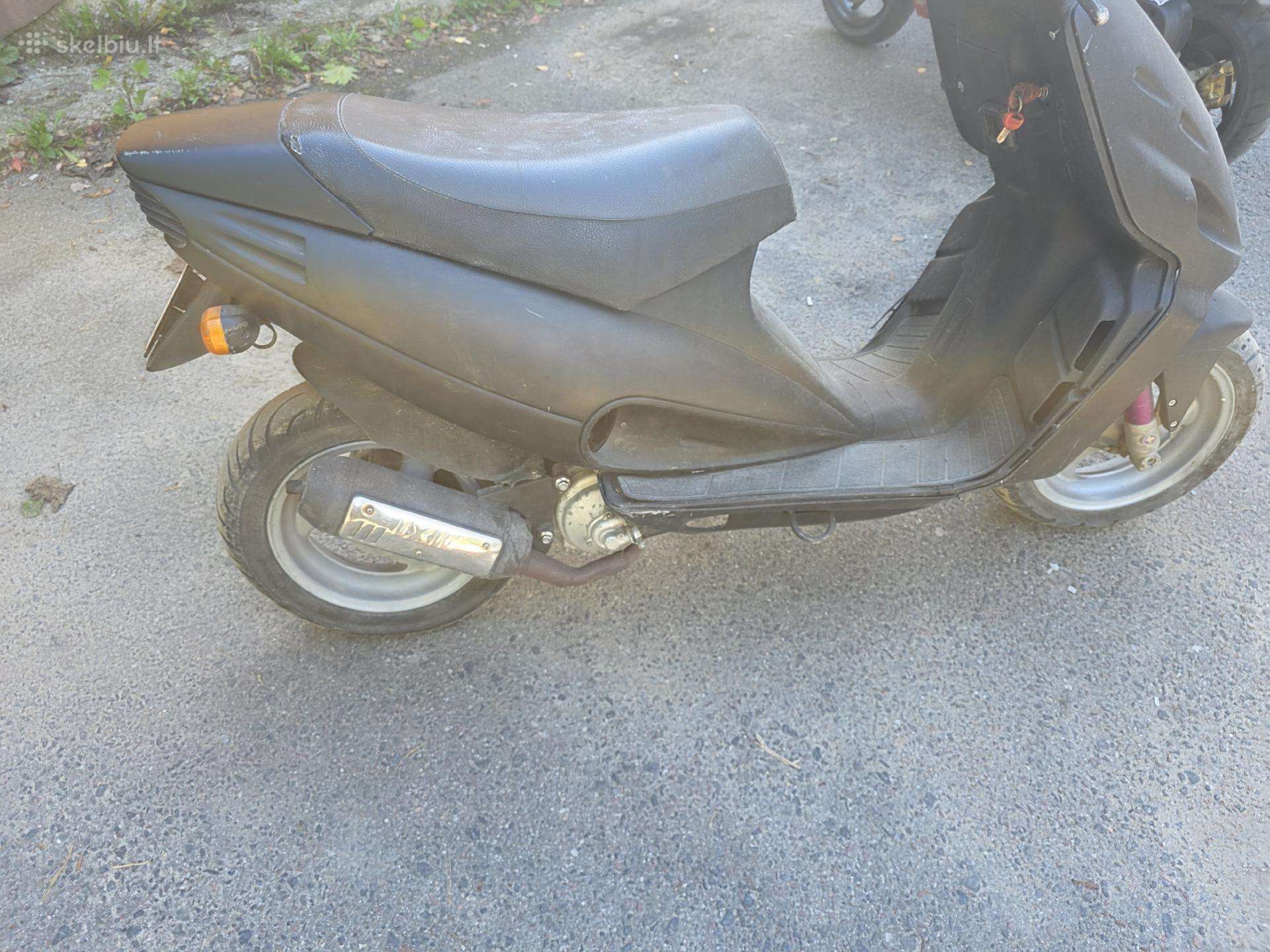 Malaguti F12, scooters / mopeds