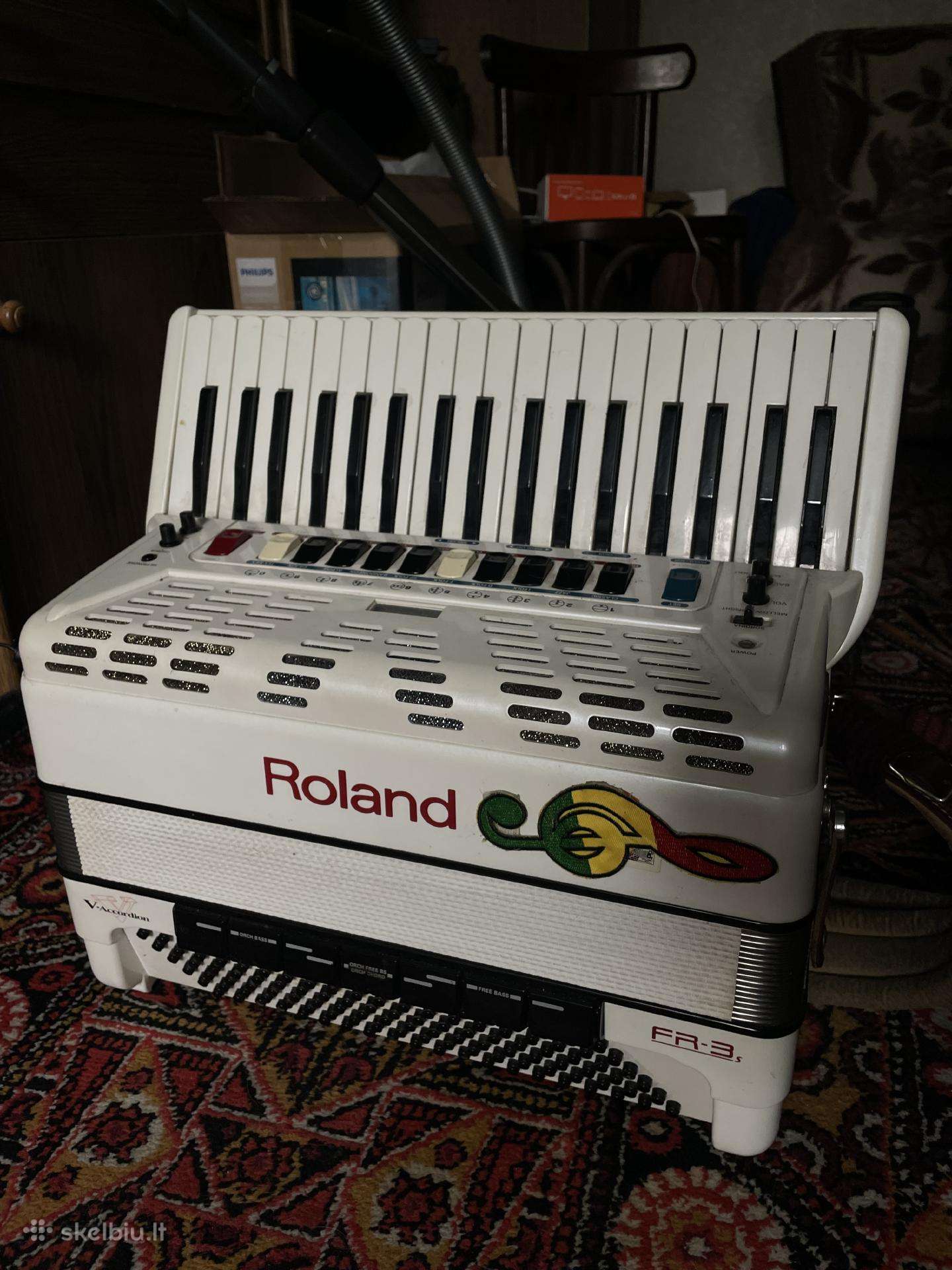 Roland Fr-3s White akordeonas