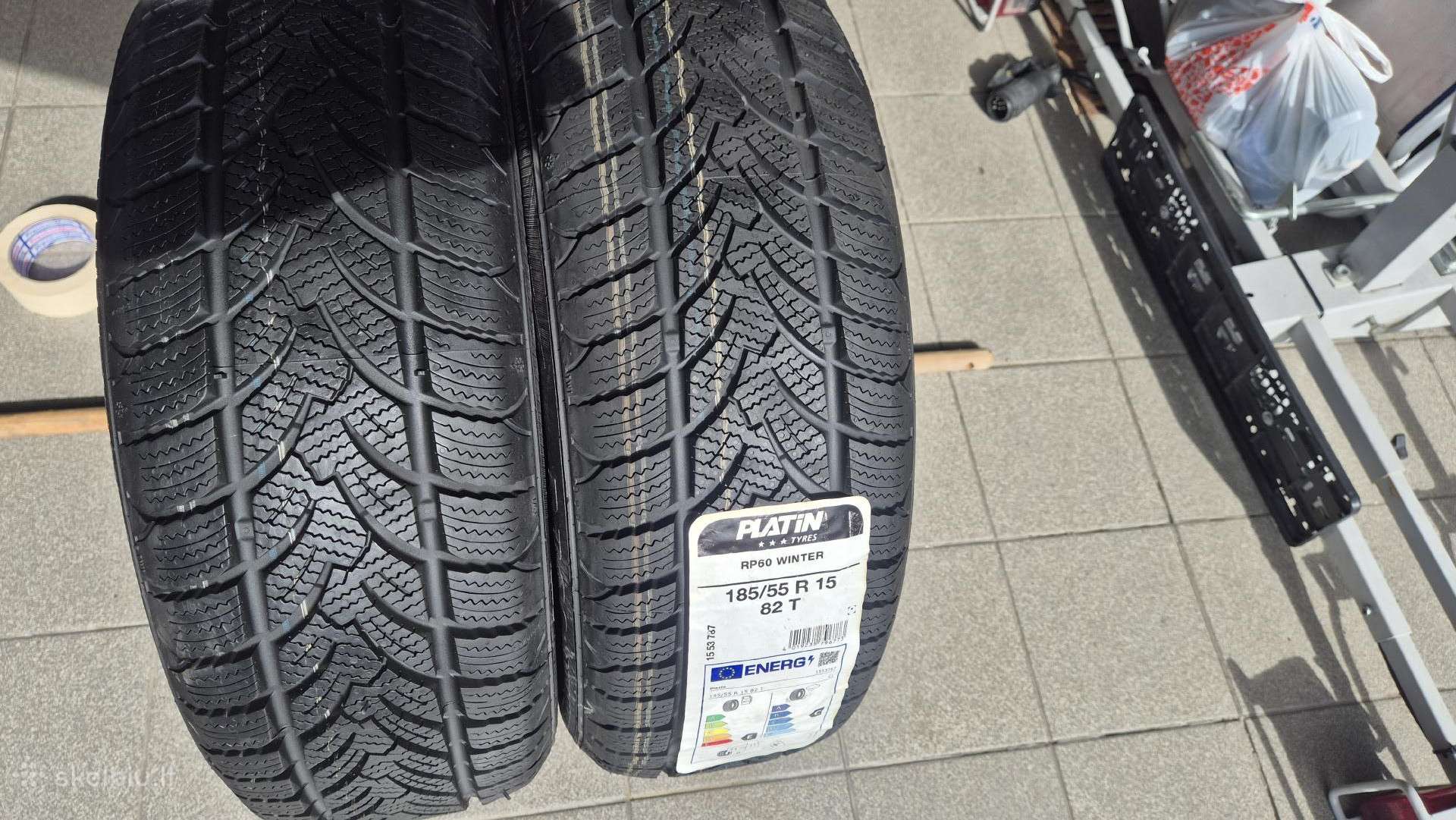 Dvi naujos žieminės 185/55 R15 Platin