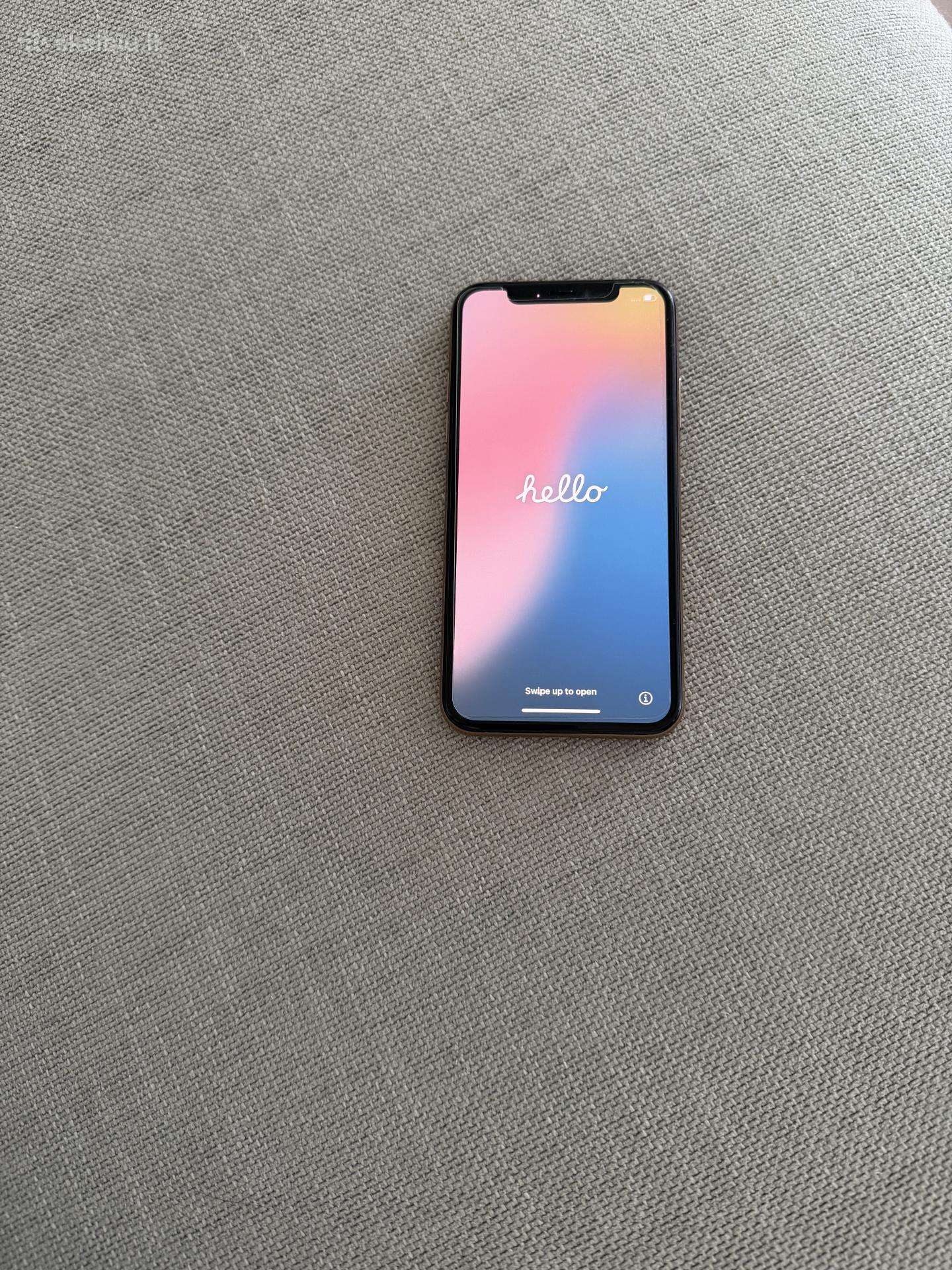 iPhone X