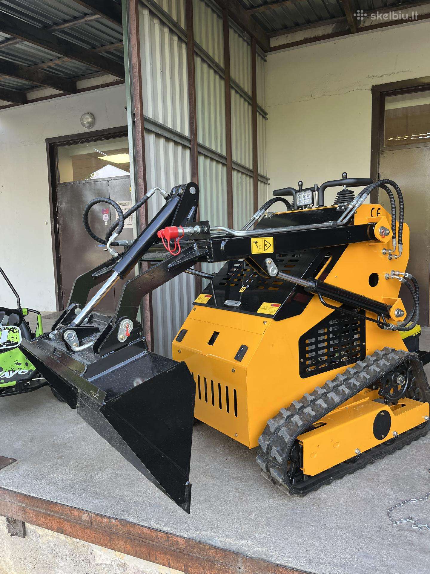 Statybinis Mini krautuvas vikšrinis (Dumper)
