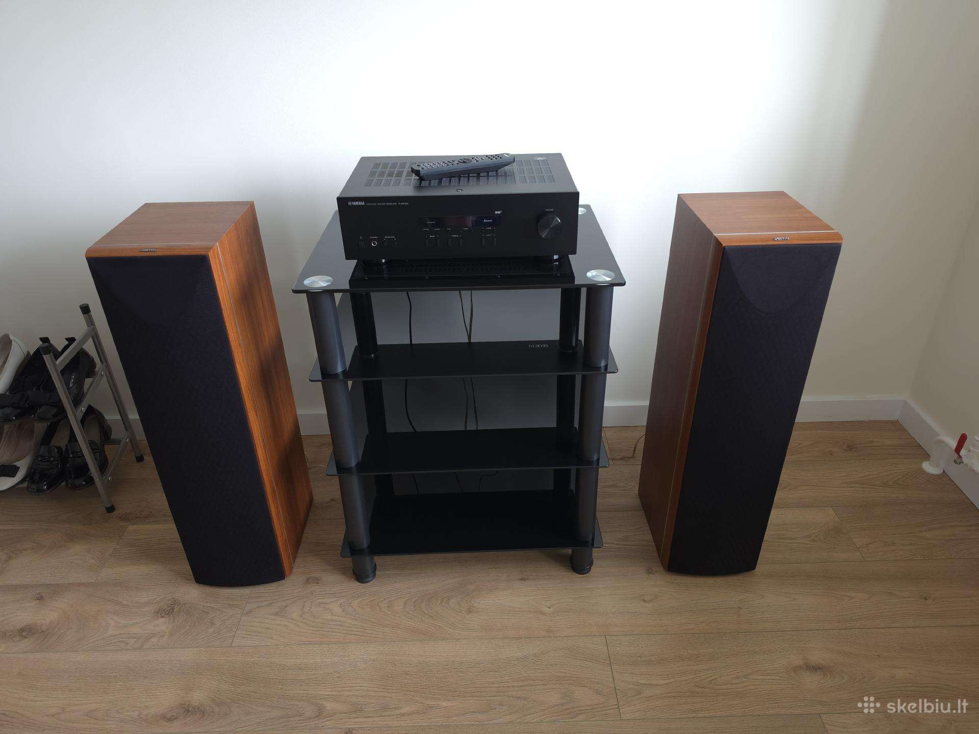 Yamaha R-s202d + Jamo E650 + Fitueyes staliukas