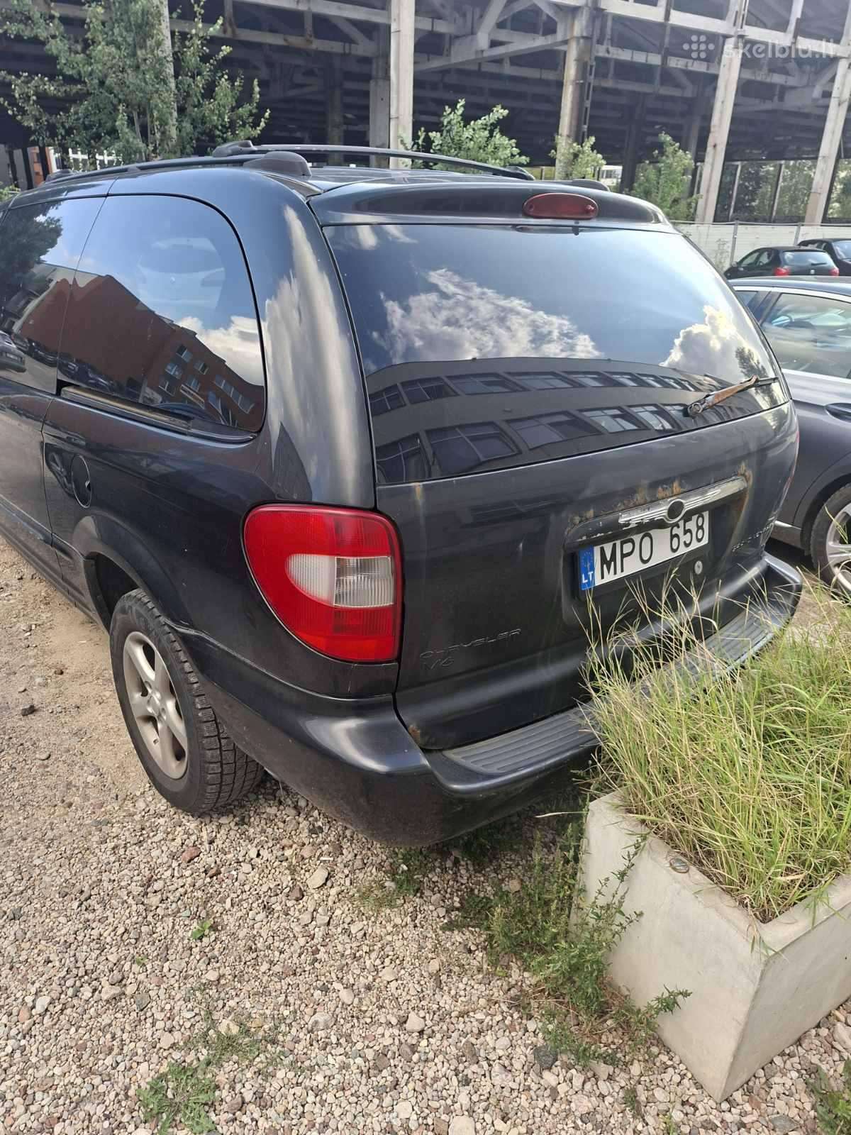 Parduodu chrysler grand voyager 3.3l