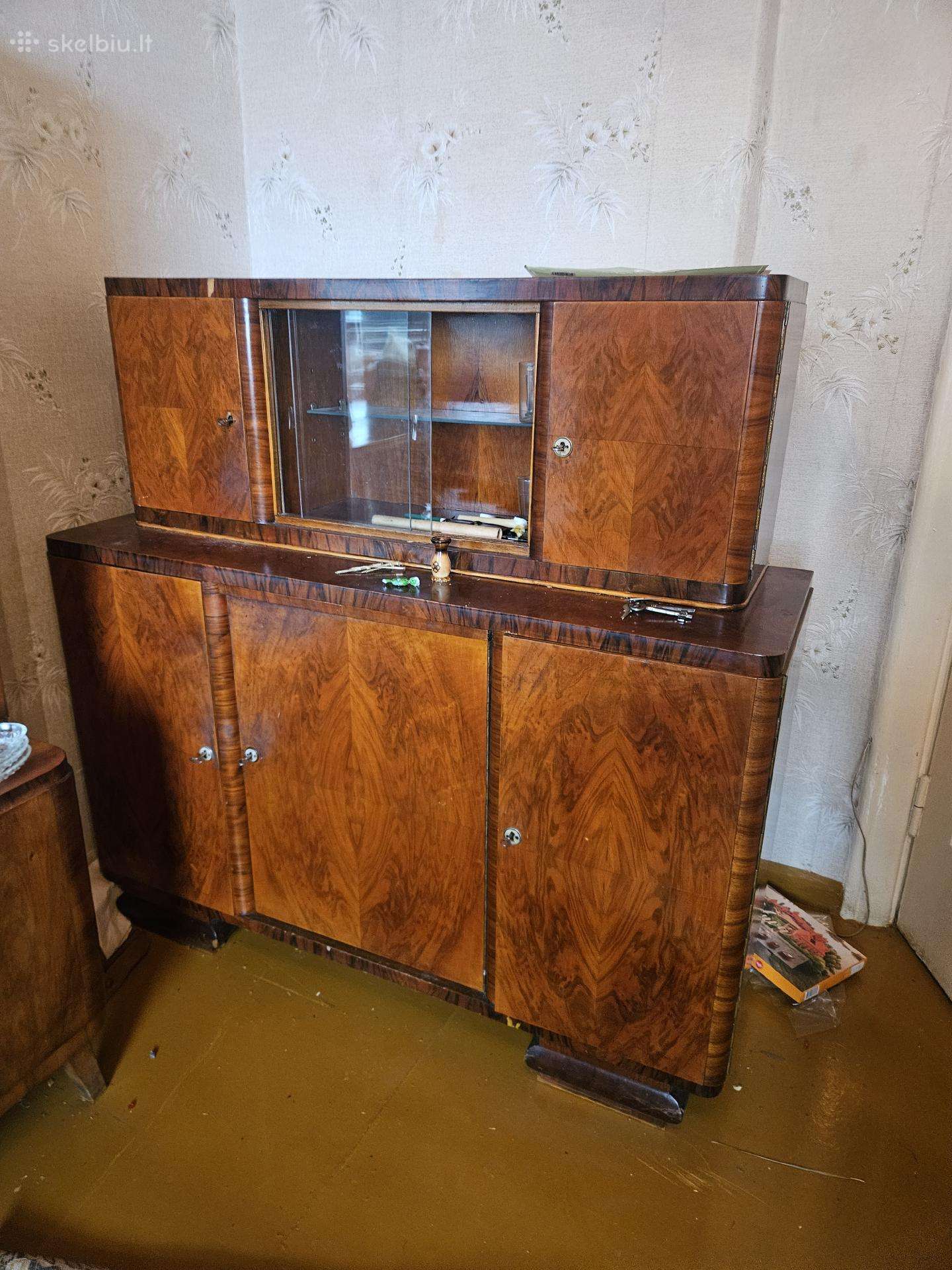 Art deco stiliaus komoda