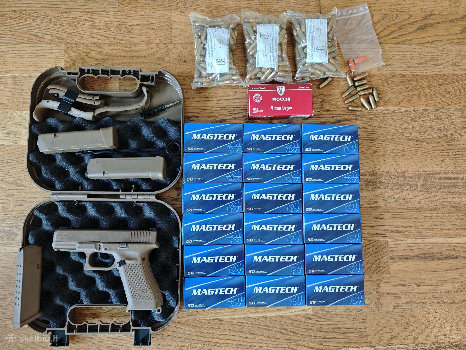 Pistoletas Glock 19x Coyote 9x19 (su daug šovinių)