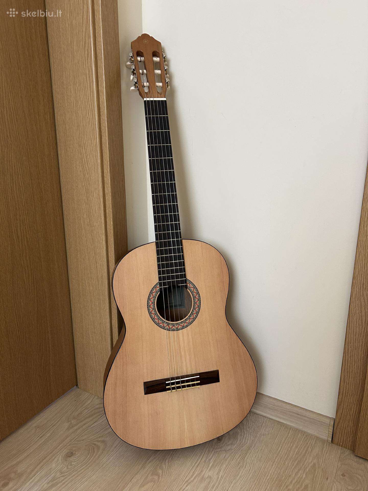 Yamaha C30m klasikinė gitara