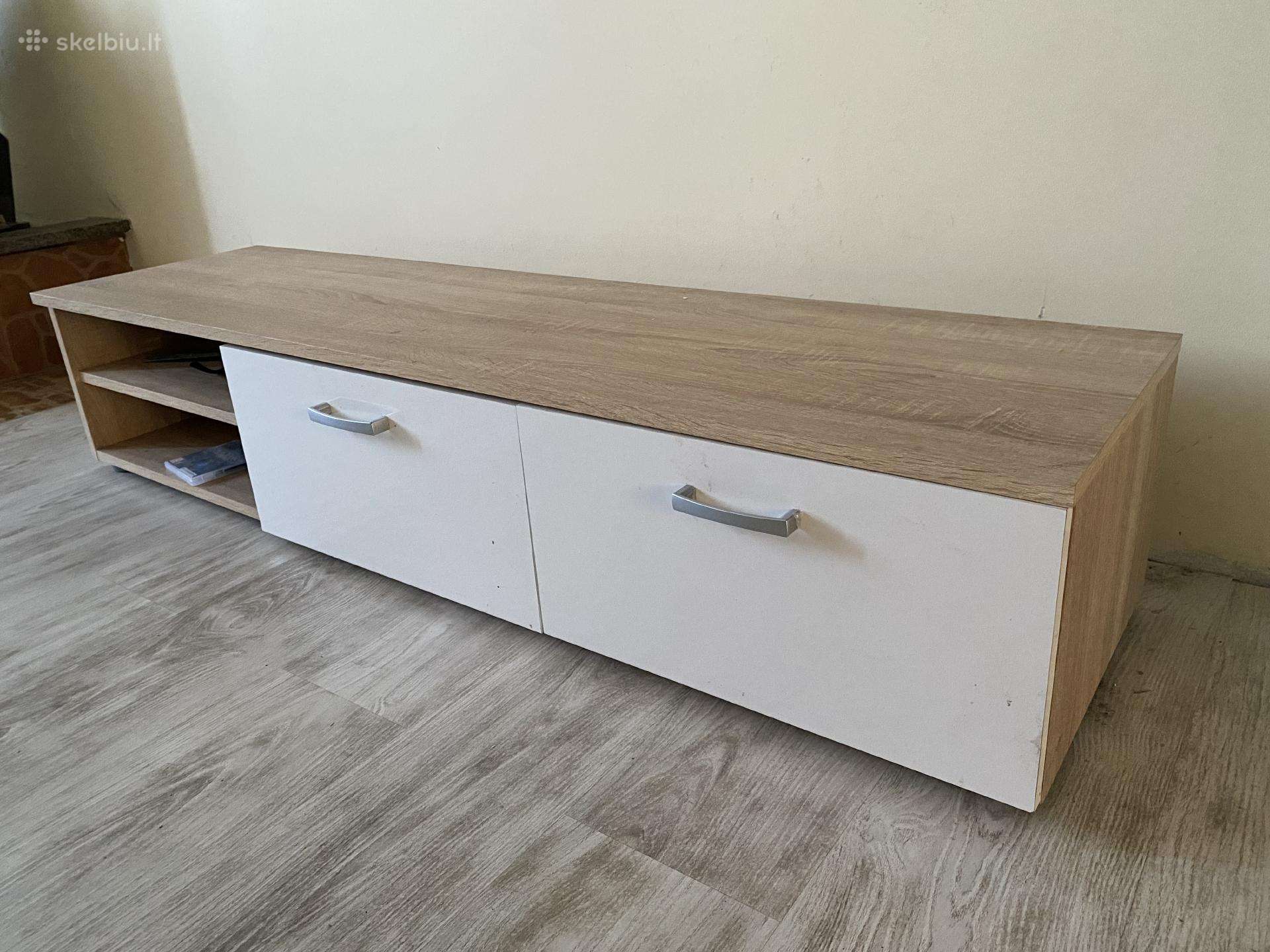 TV staliukas