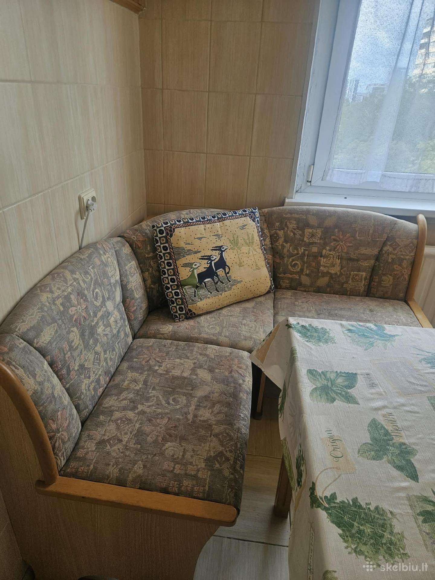 Baldai atiduomami nemokamai!