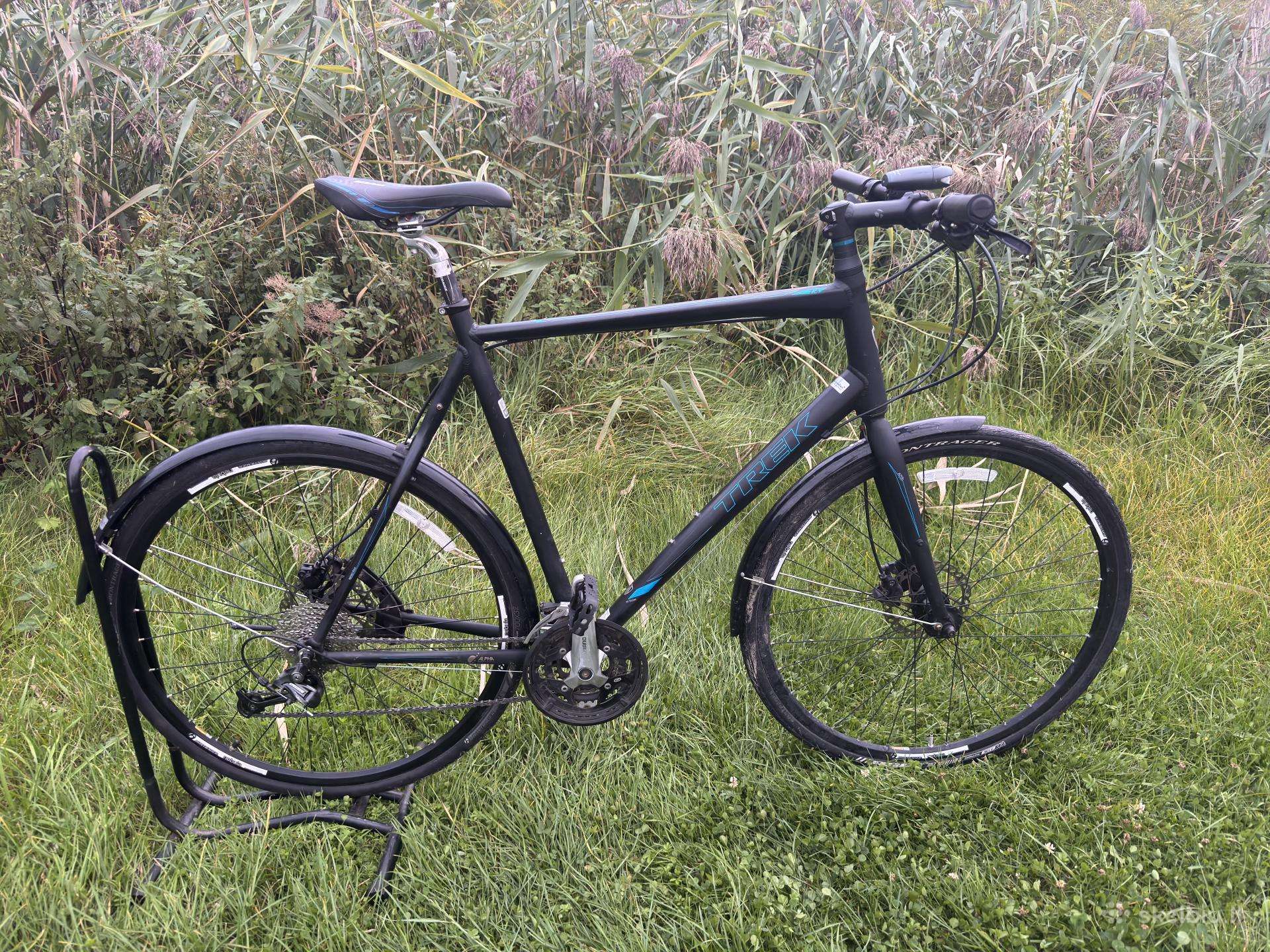 Trek Fx7.4 hibridinis dviratis