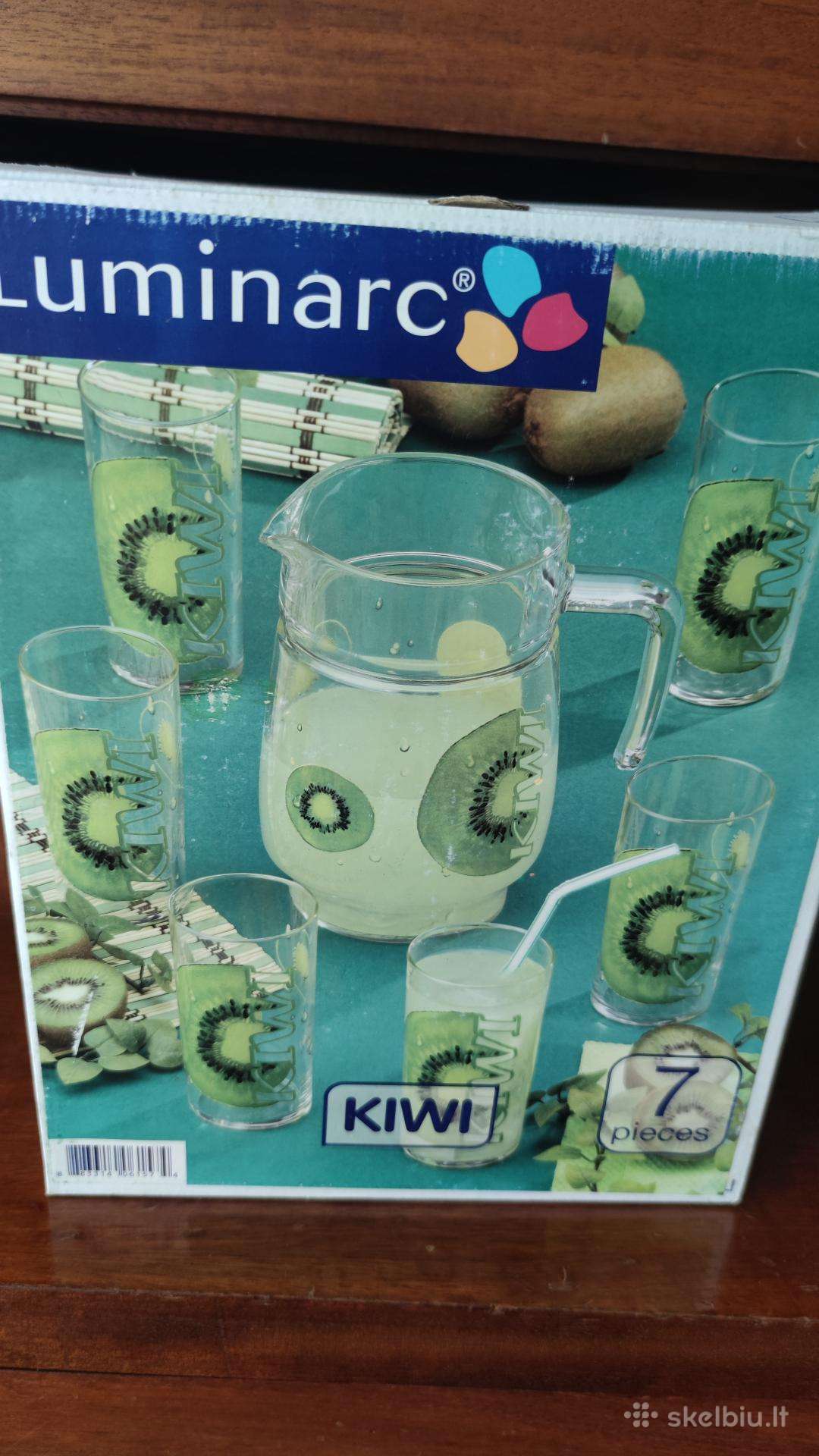 Asocio ir stikliniu rinkinys