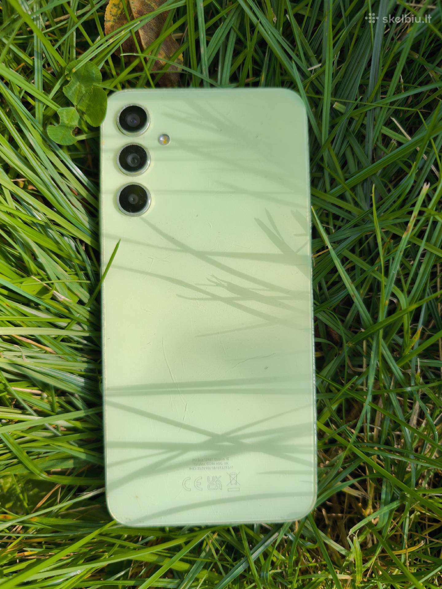 Samsung A34 skilęs, ima greitąjį, vibria, veikia