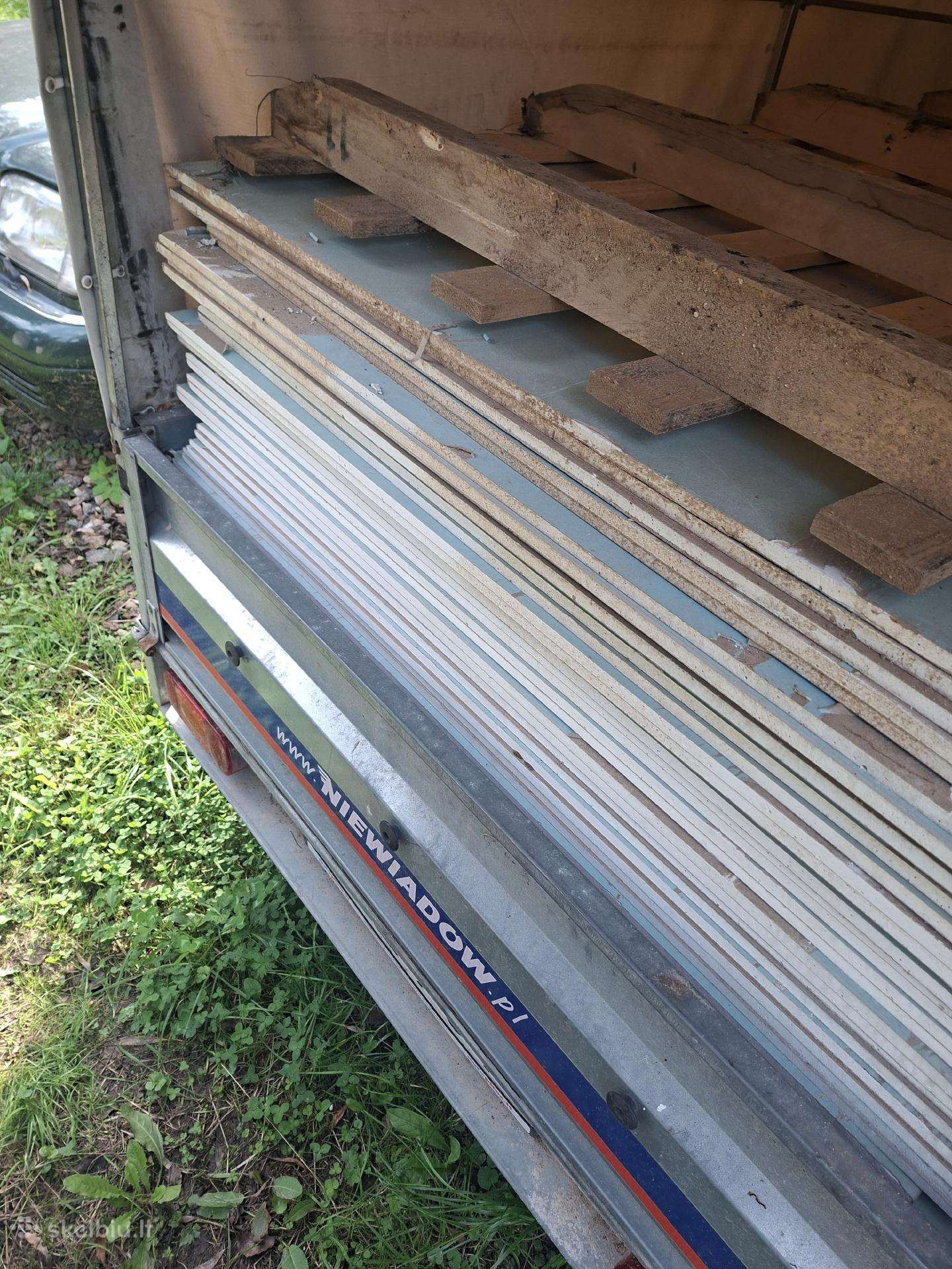 3m,viso apie 60vnt
