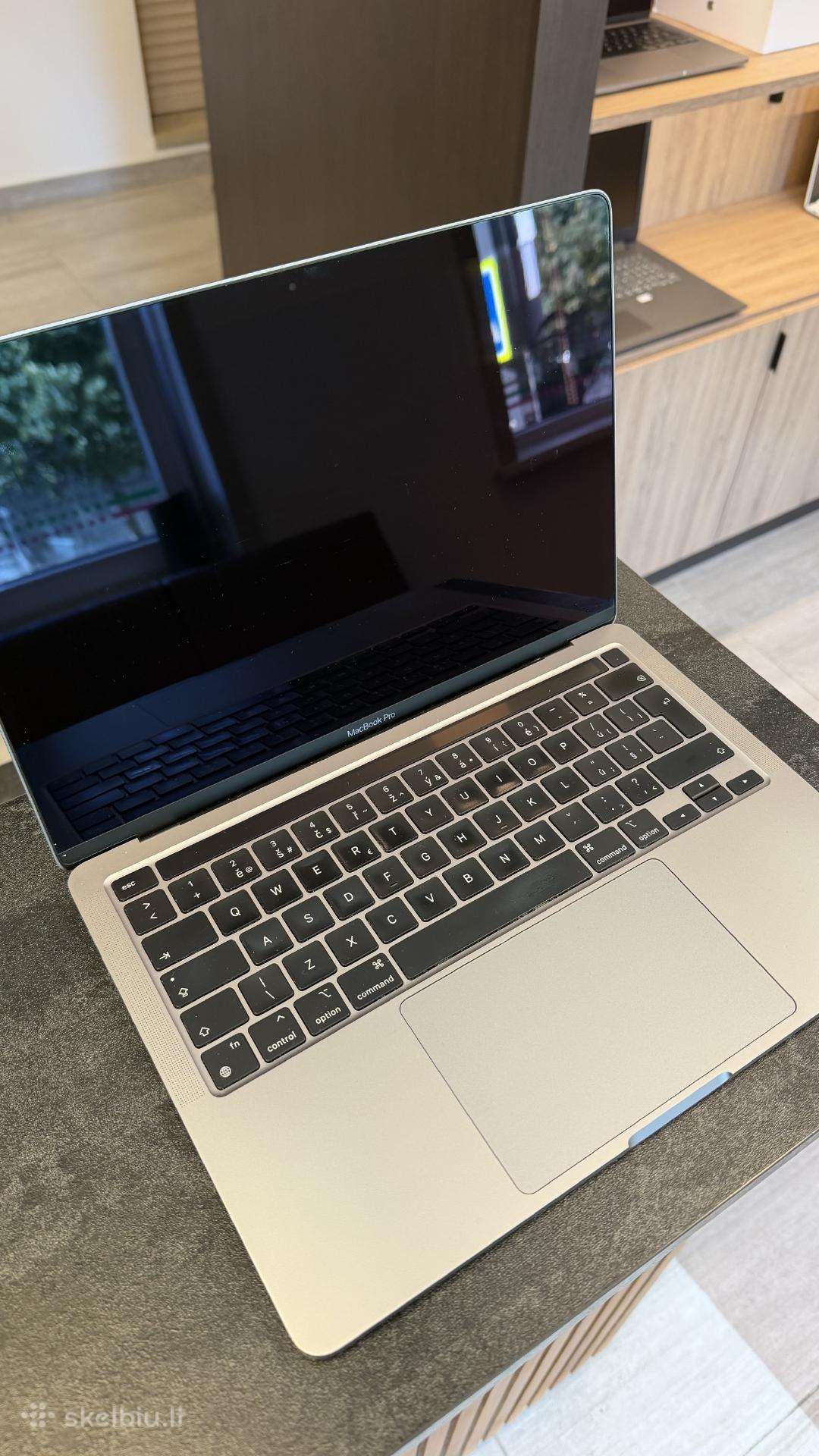 Apple MacBook Pro 13" 2020, M1 16ram/256gb