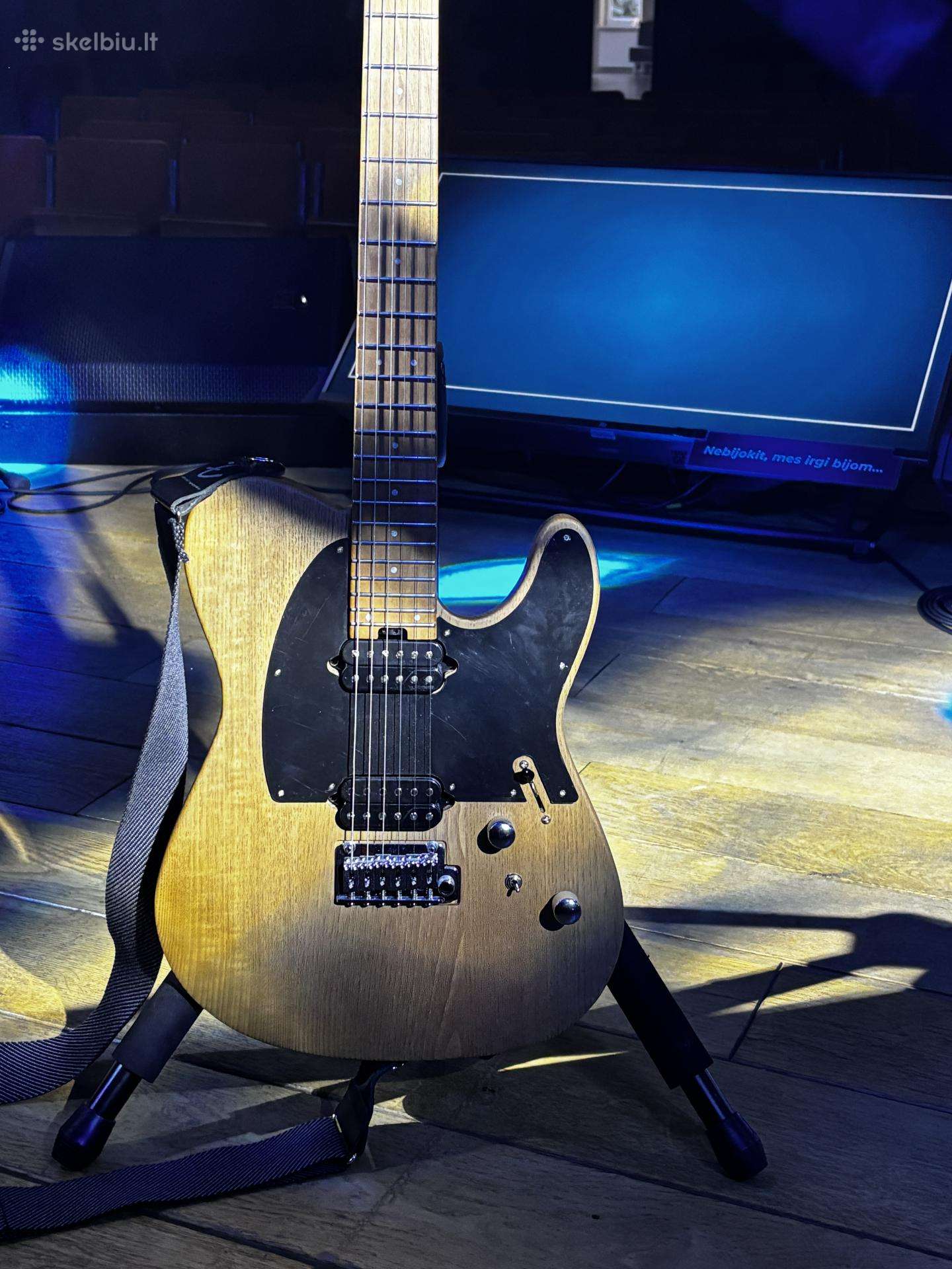 Charvel so-cal style 2 natural Fishmann