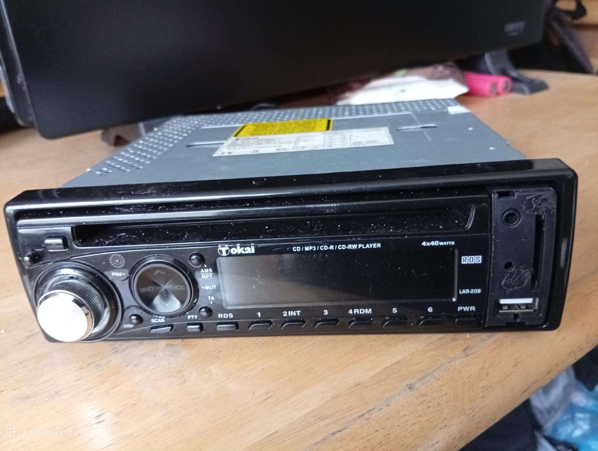 Automagnetola tokai,su mp3 ir usb,kaina 30 e