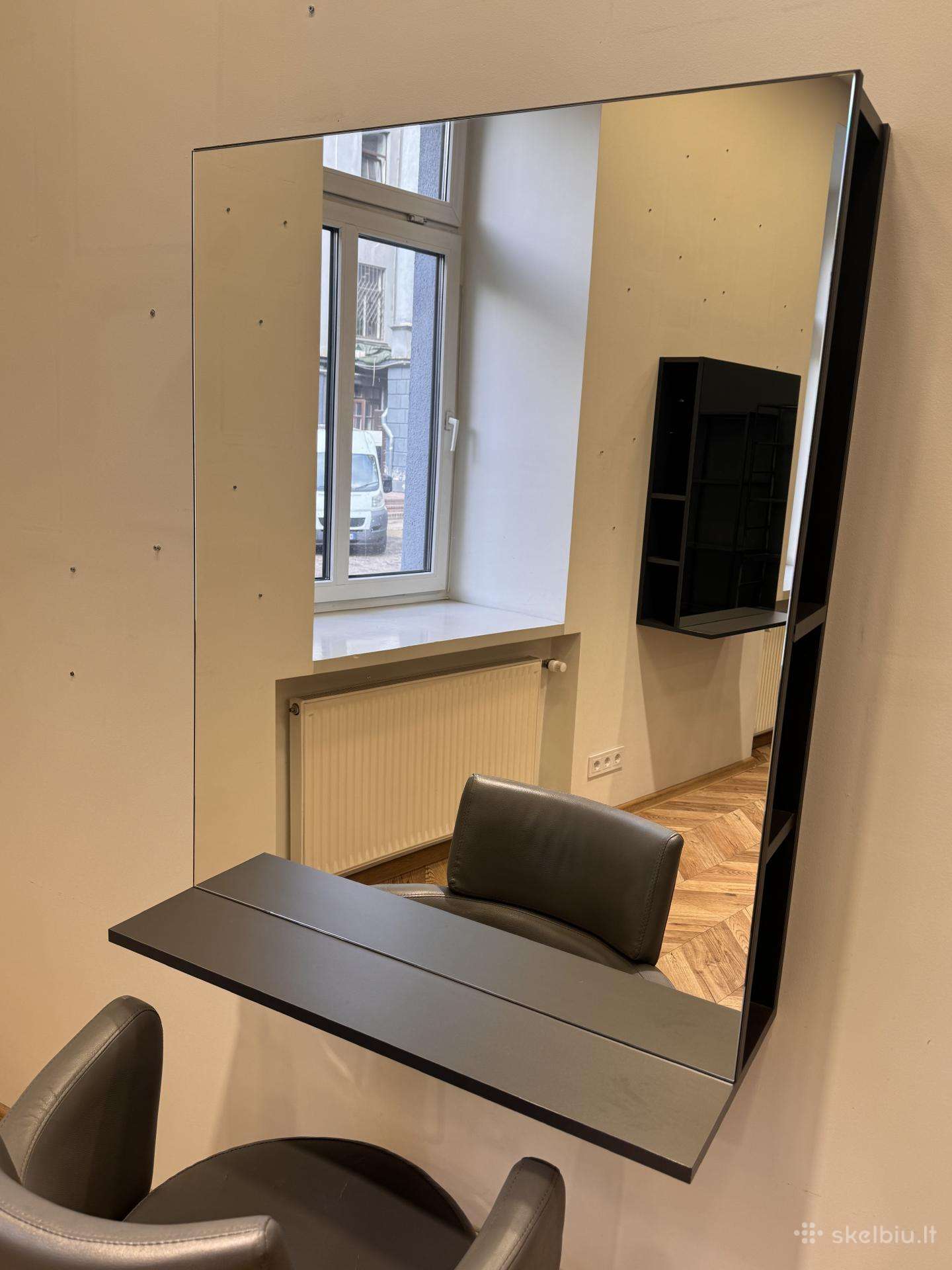 Veidrodžiai grožio salonui