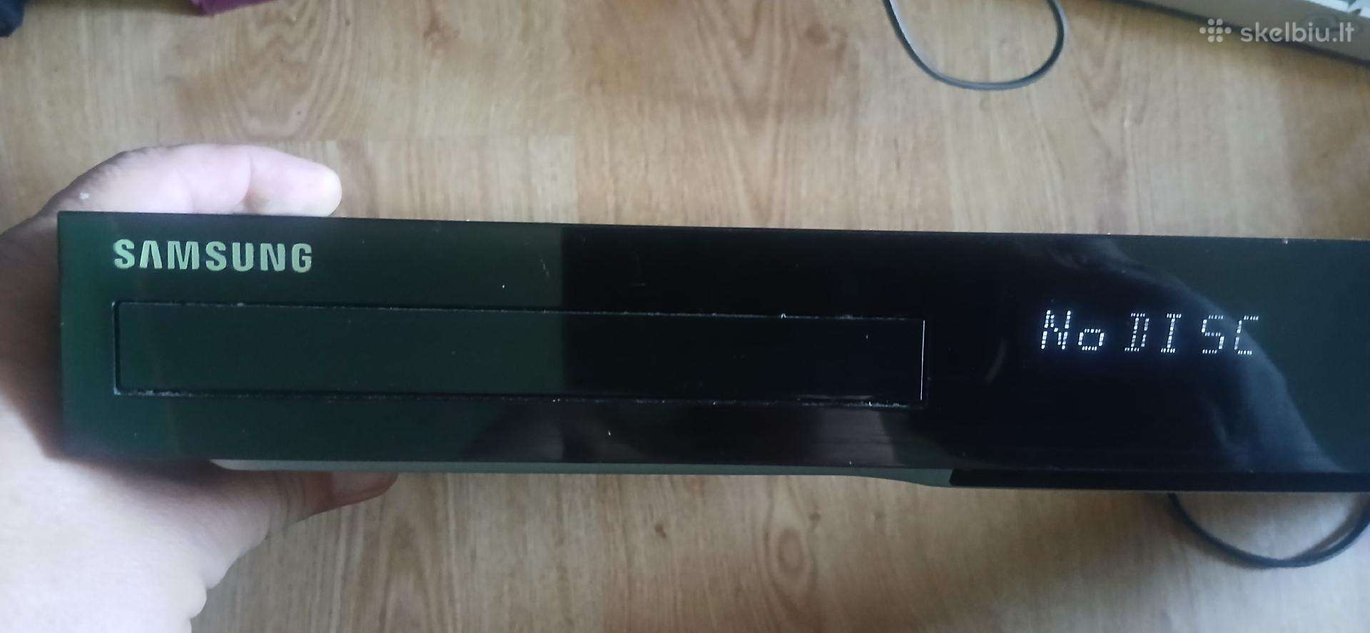 Samsung dvd su lempiniu stiprintuvu