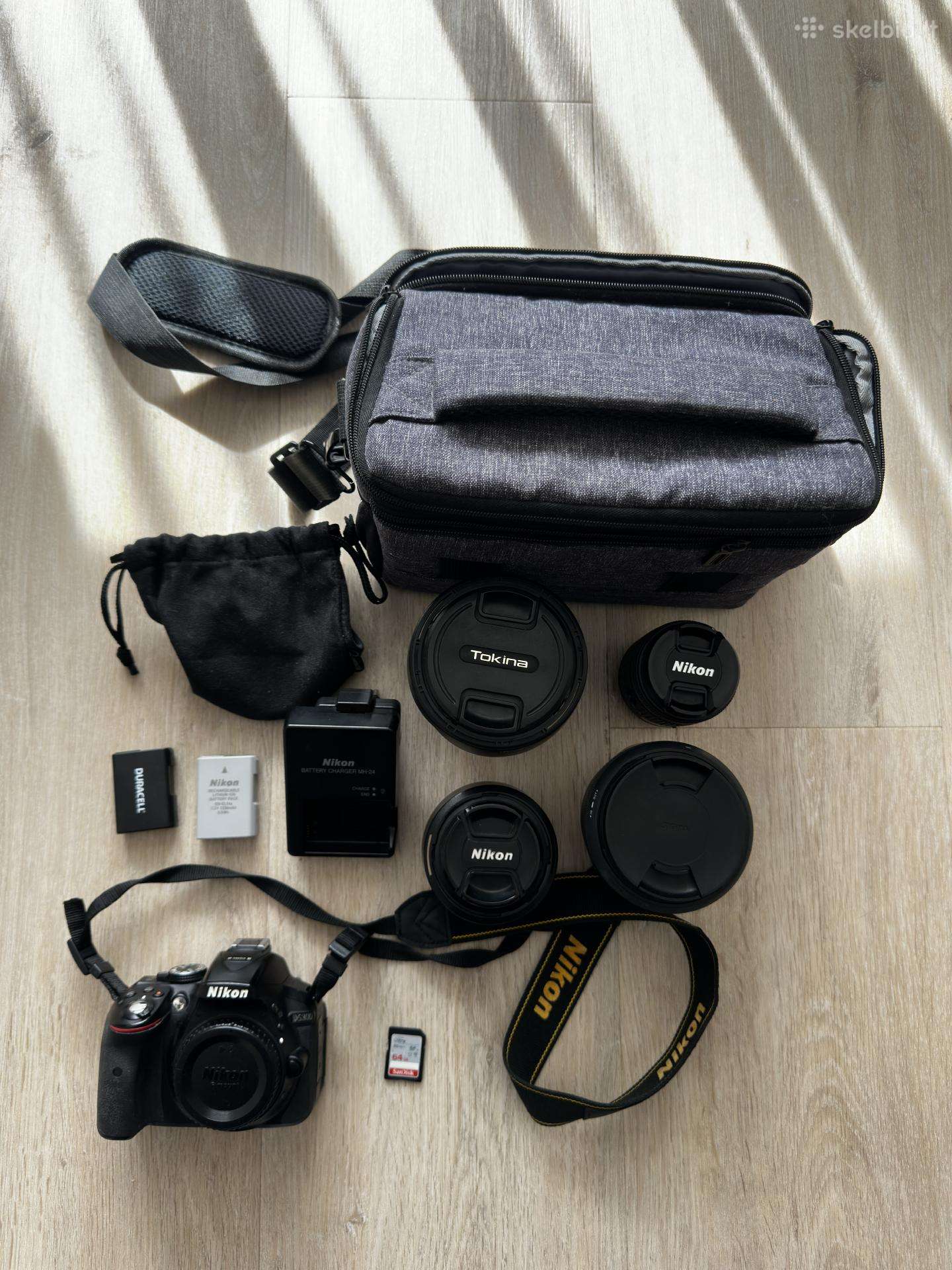 Nikon D5300 komplektas su 4 objektyvais