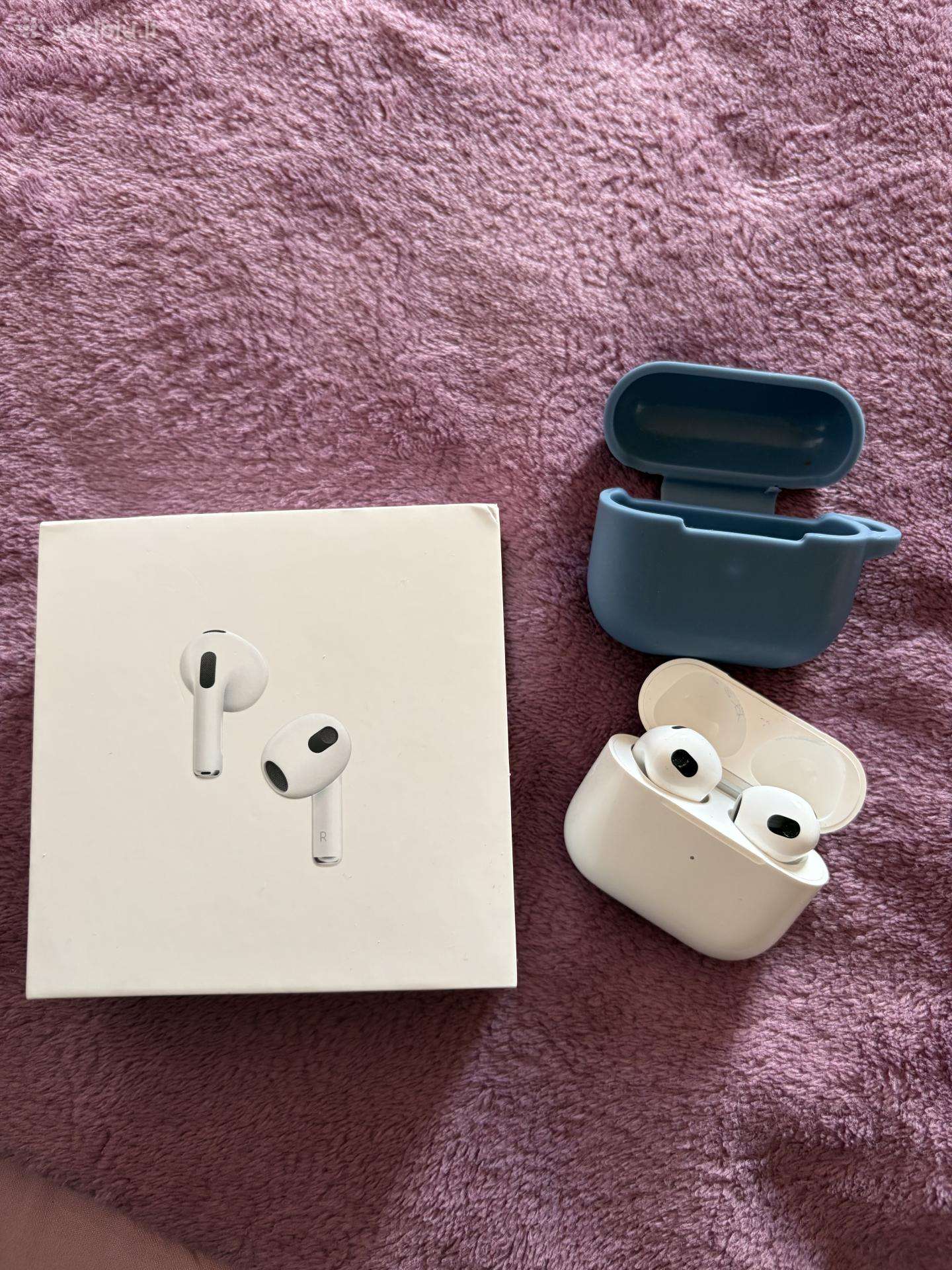 Airpods 3 ausinės