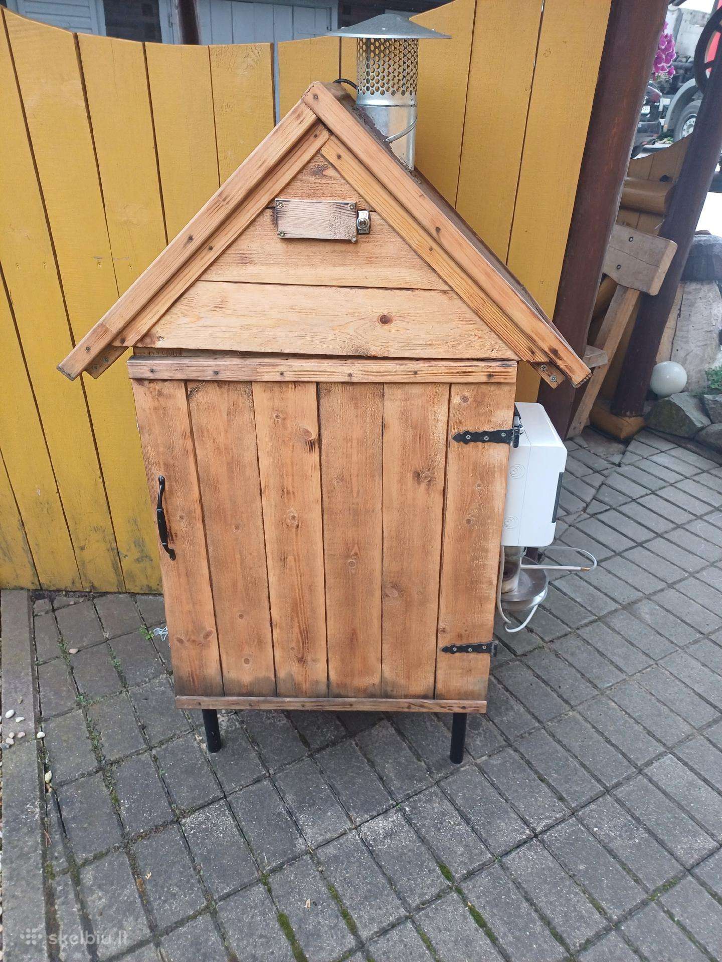 Parduodama elektrine rūkykla