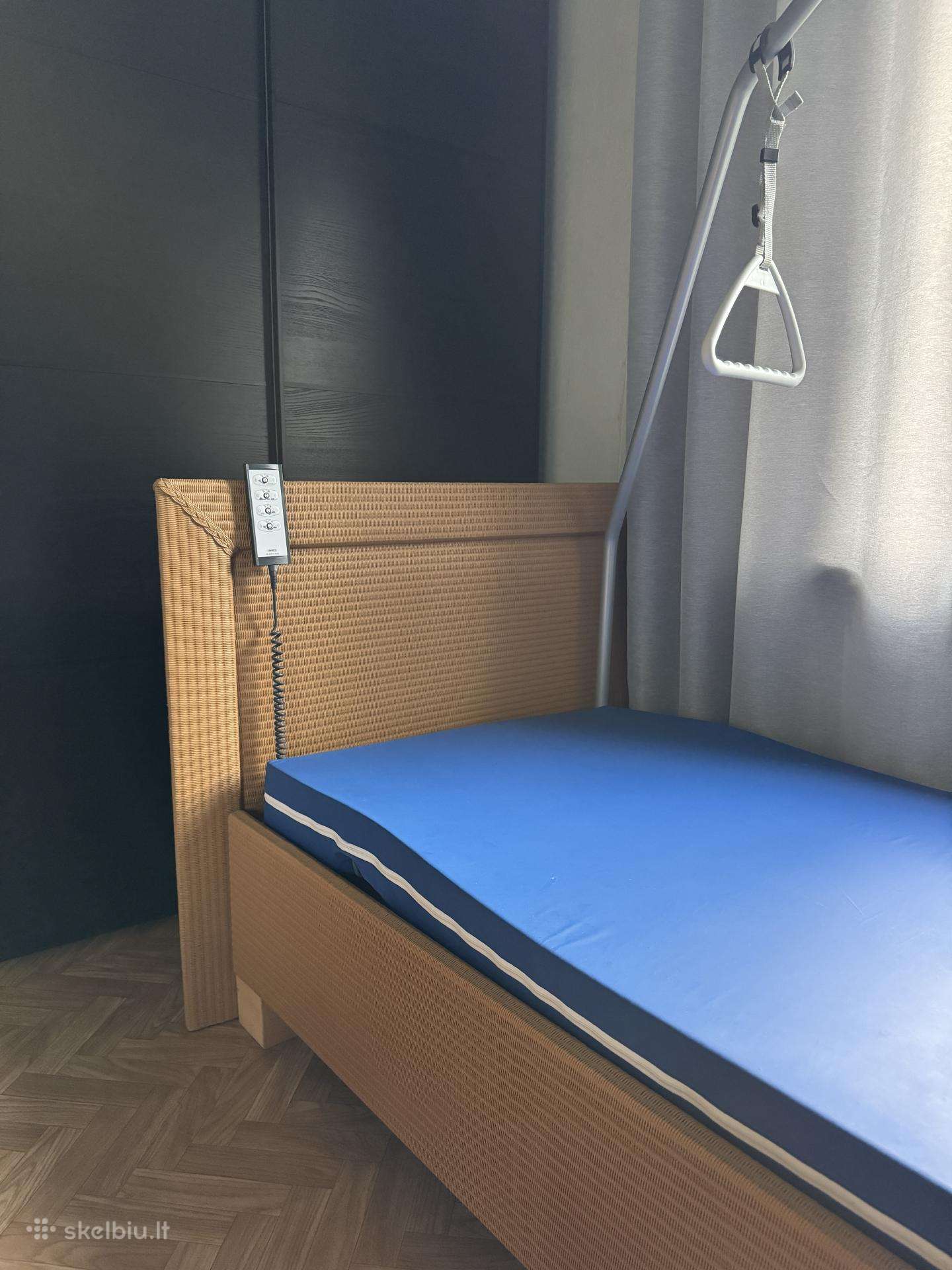 Elektrinė funkcinė lova + čiužinys nuo pragulų