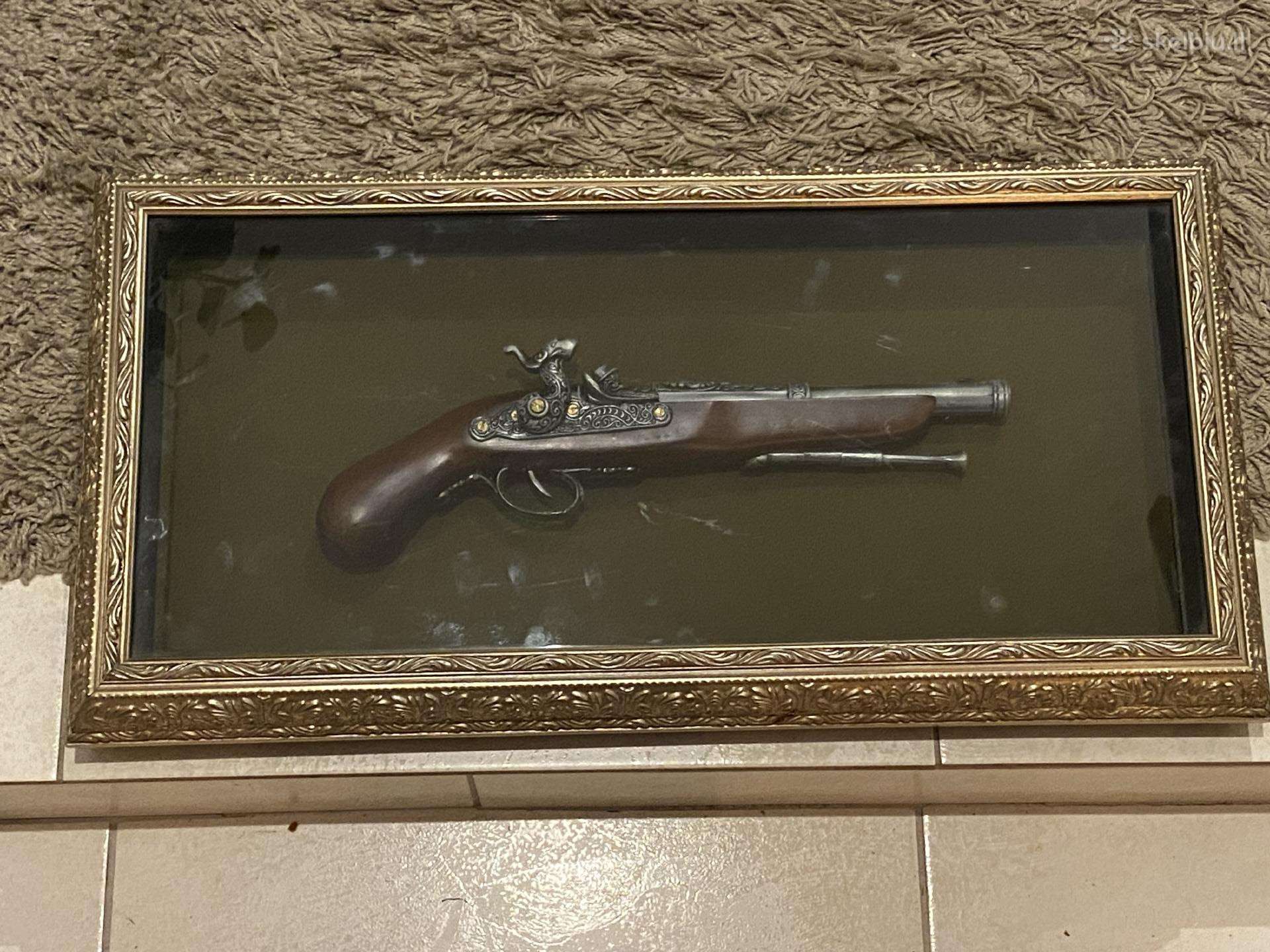 18 a Flintlock pistoletas