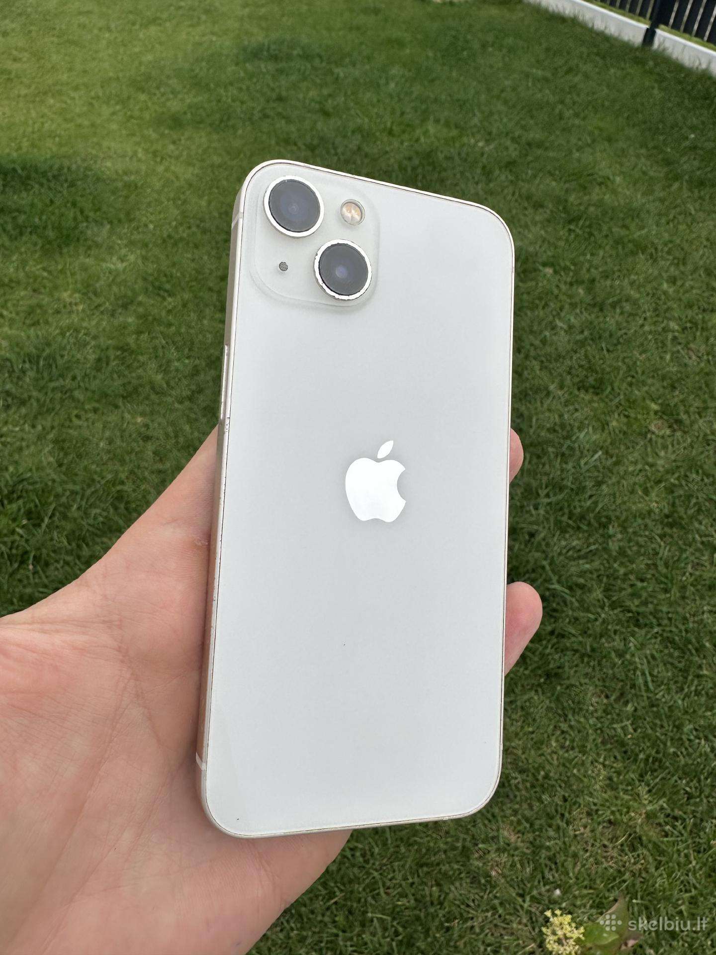 Apple iPhone 13
