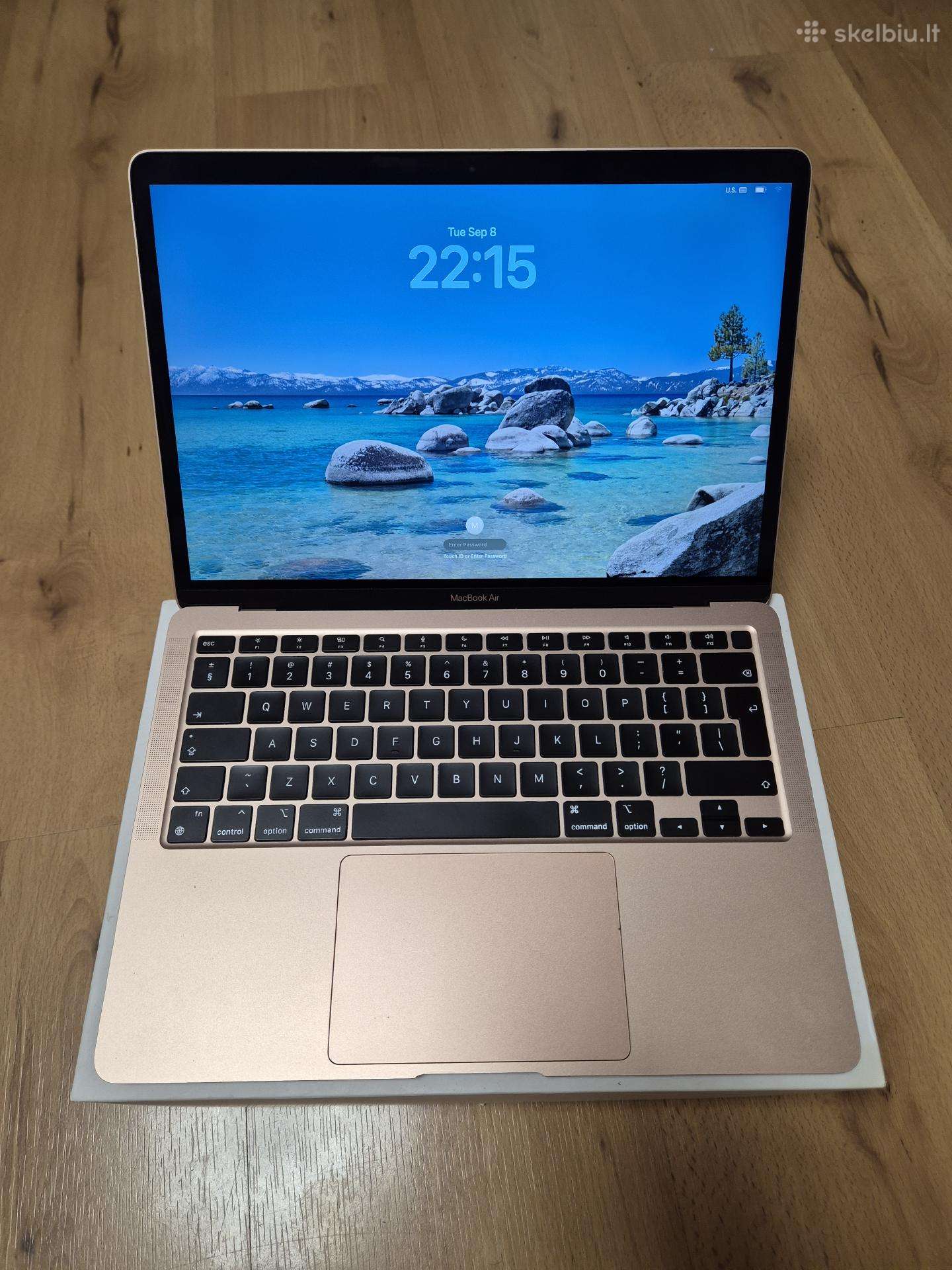 MacBook air M1 8/256