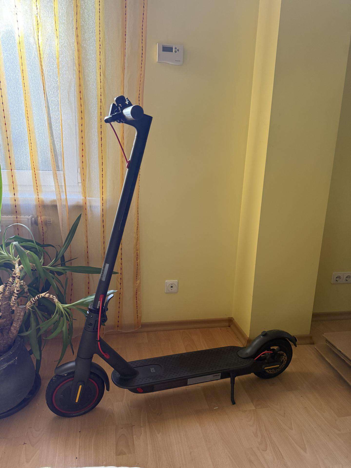 Xiaomi Mi Scooter Pro