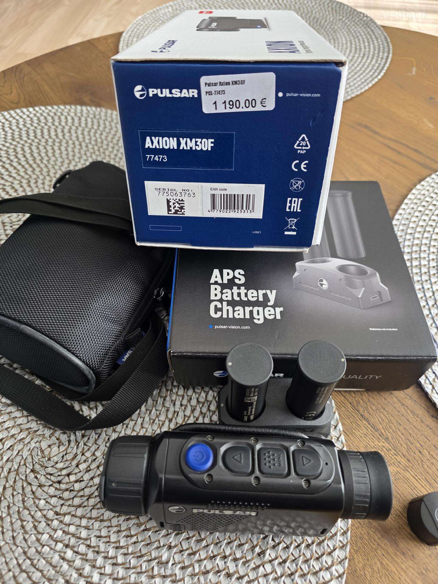 Pulsar Axiom Xm30f