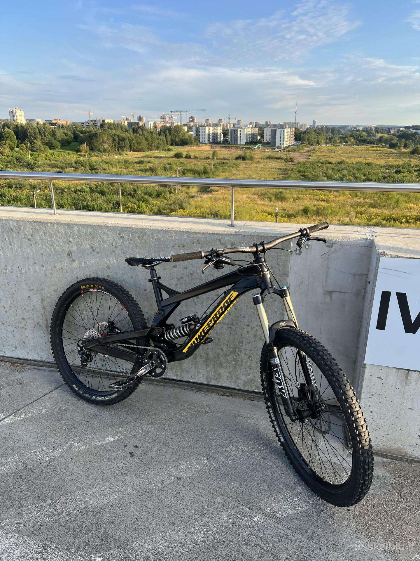 Nukeproof pulse kalnų dviratis