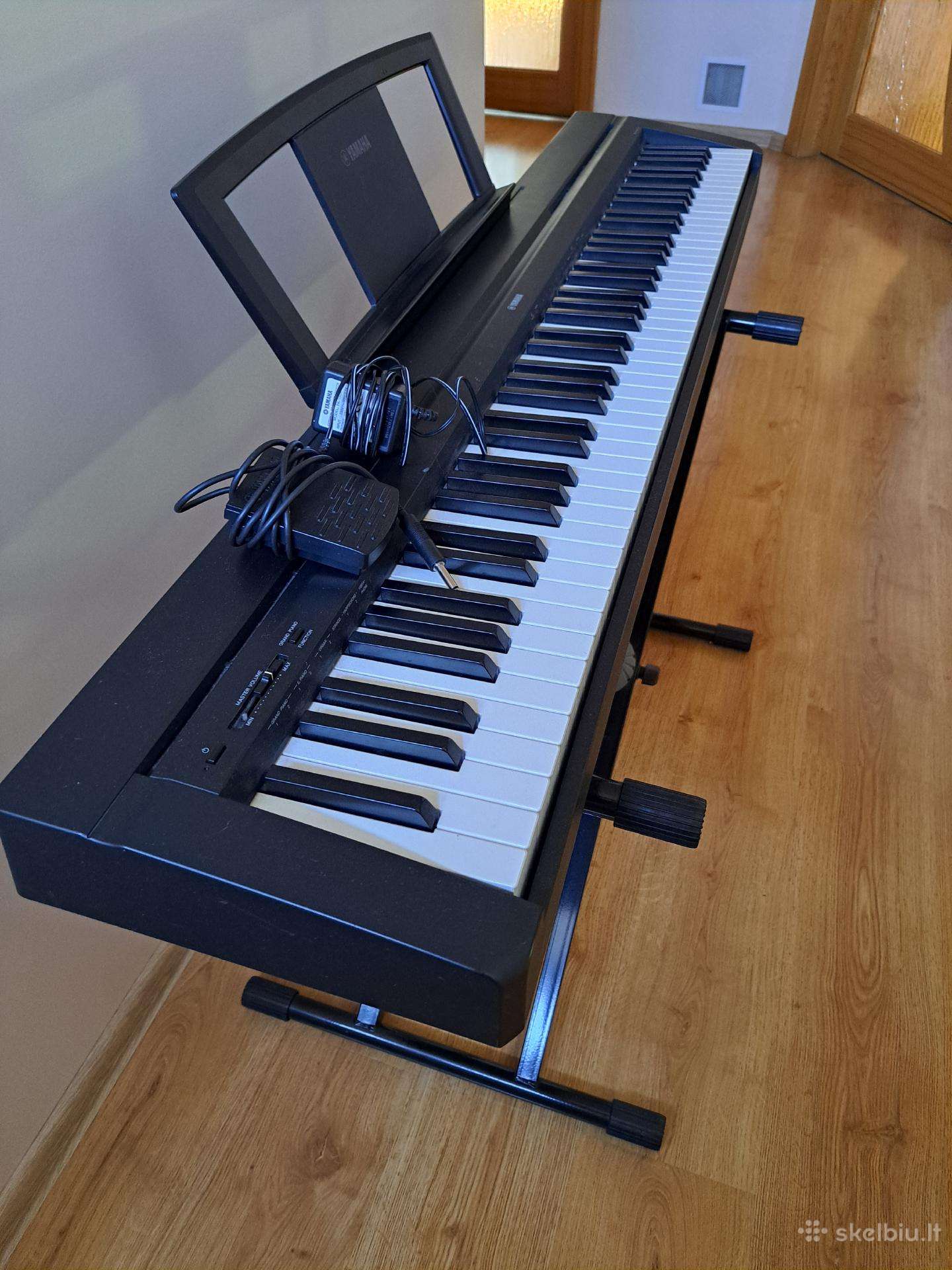 Yamaha P35 Digital Piano in Black