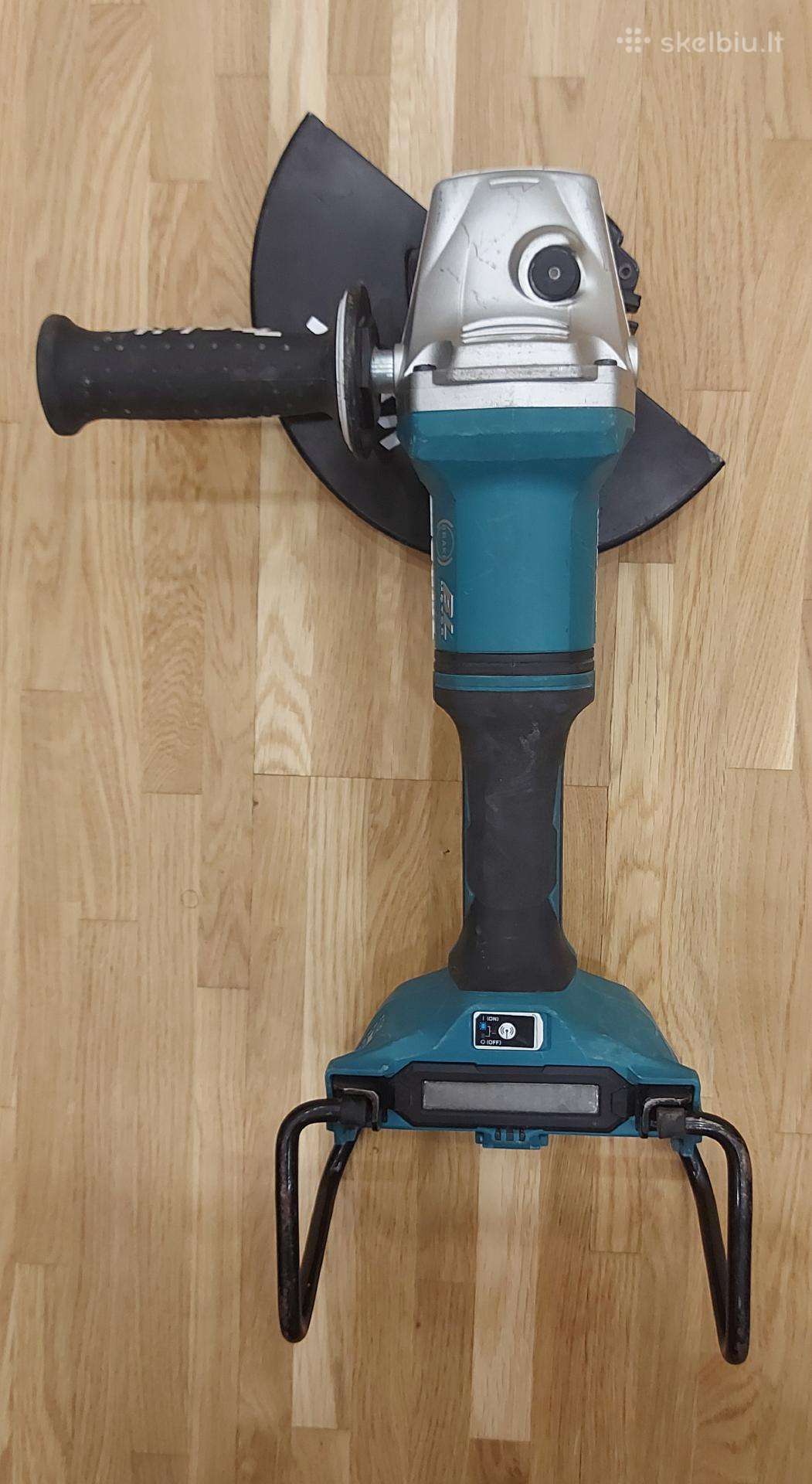 Makita bulgarke Dga 901