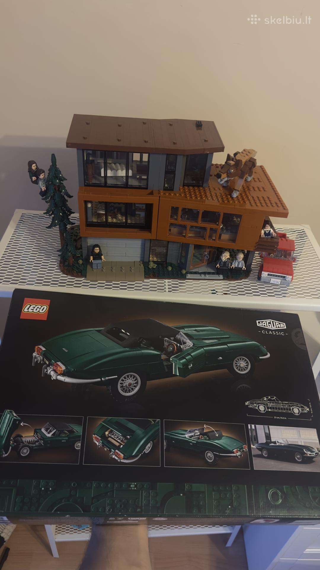 Lego Icons Jaguar E-type