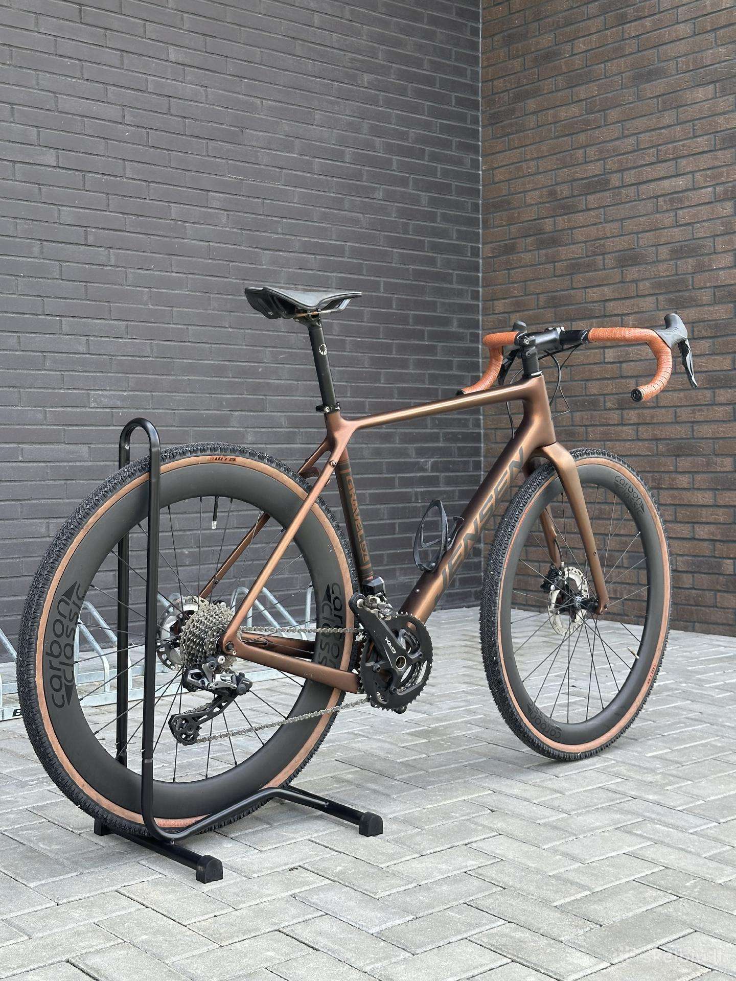 Gravel dviratis, Di2, carbon