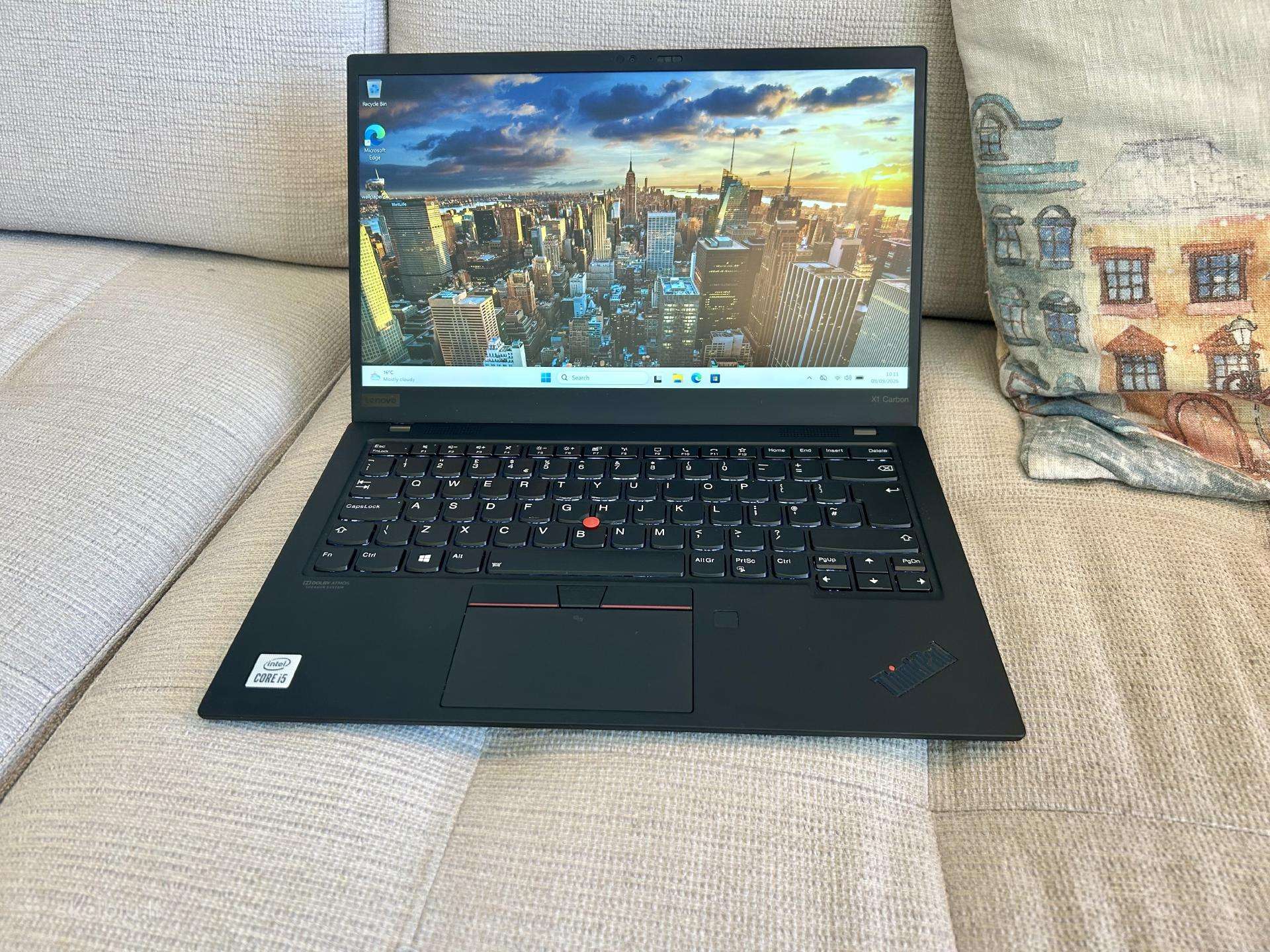 X1 Carbon Gen 8, i5-10210u, 16gb RAM
