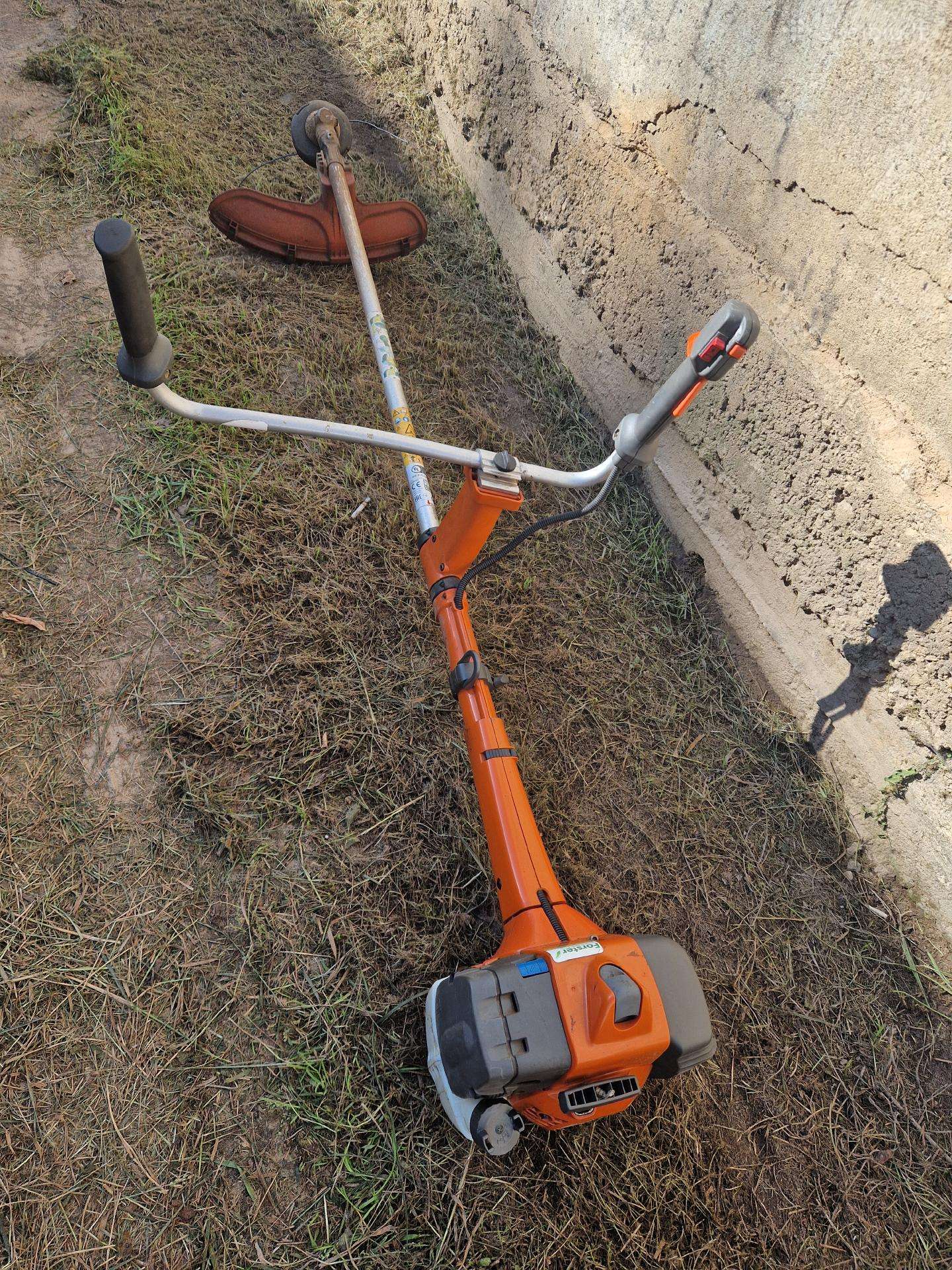 Profesionalus husqvarna trimeris
