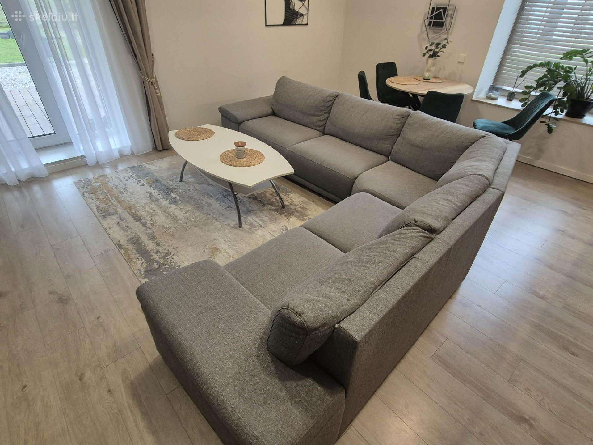 Parduodama naudota sofa