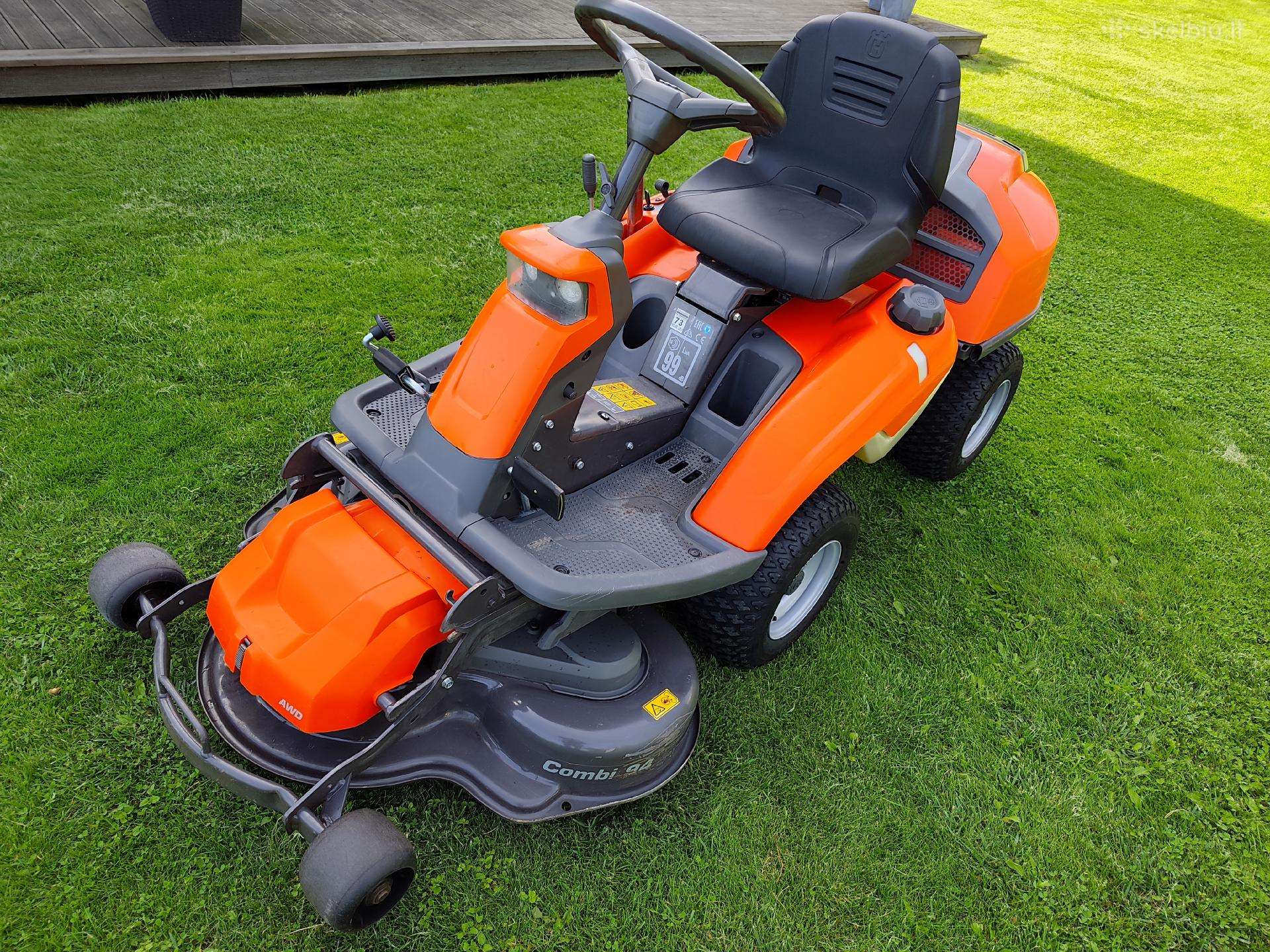 Husqvarna Rider 216t Awd. 2 cilindrų variklis