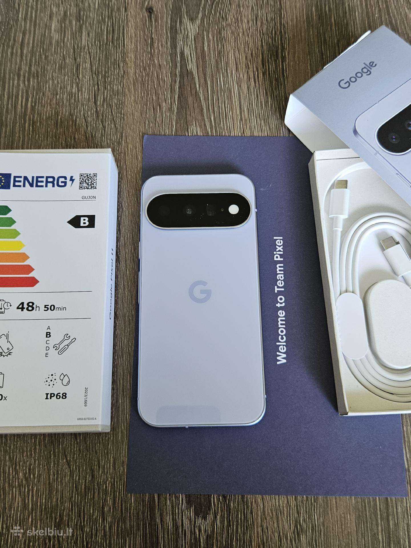 Google Pixel 11 Frost. 256gb. Naujas. Su priedais