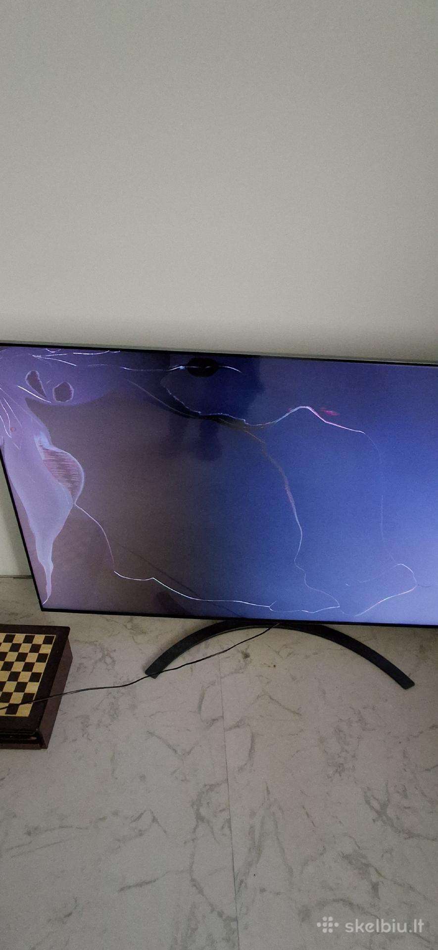 Parduodu televizorių dalims 75 coliai