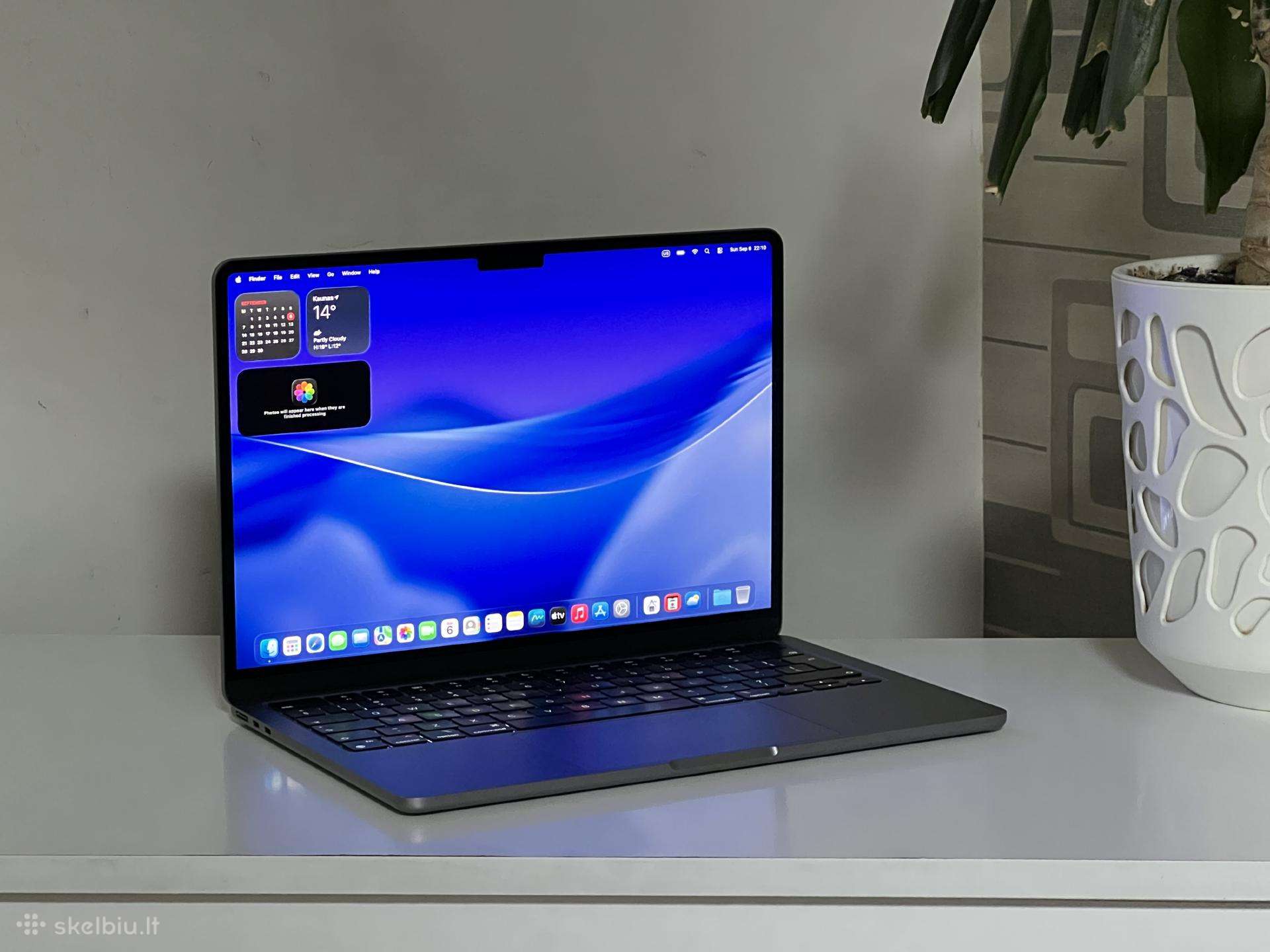 Parduodamas MacBook Air su Apple M3, Liquid Retina
