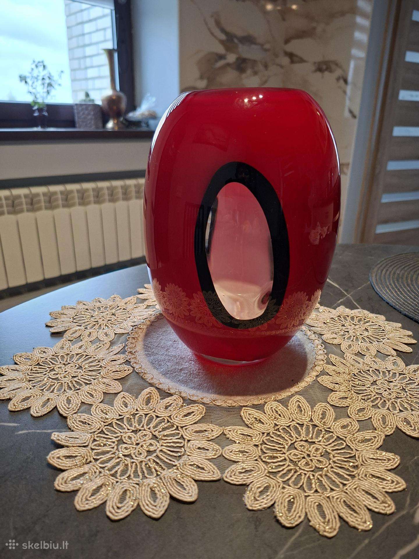 Parduodu be defektu vazas
