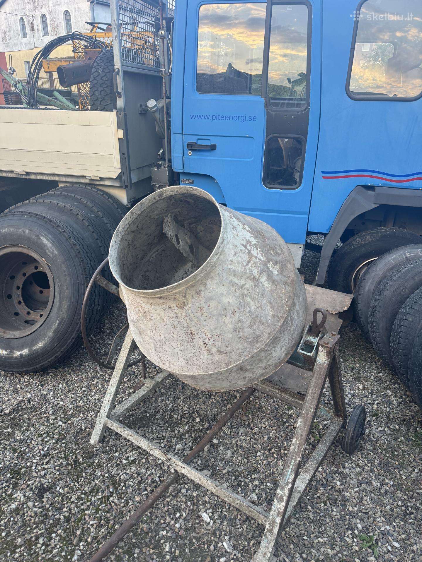 Betonmaišė / betono maišyklė su elektros varikliu