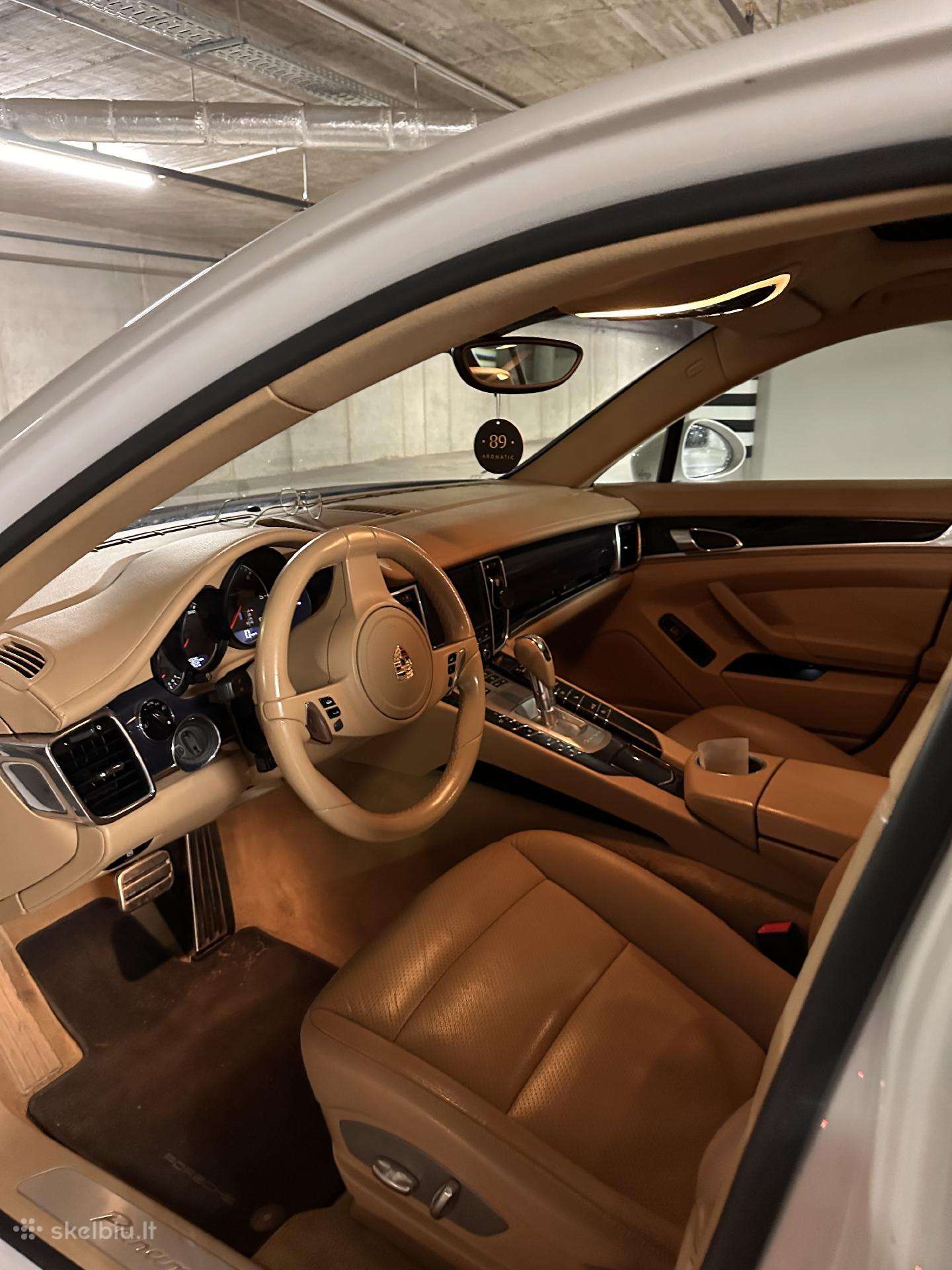 Porsche Panamera, 3.0 l., Хэтчбек