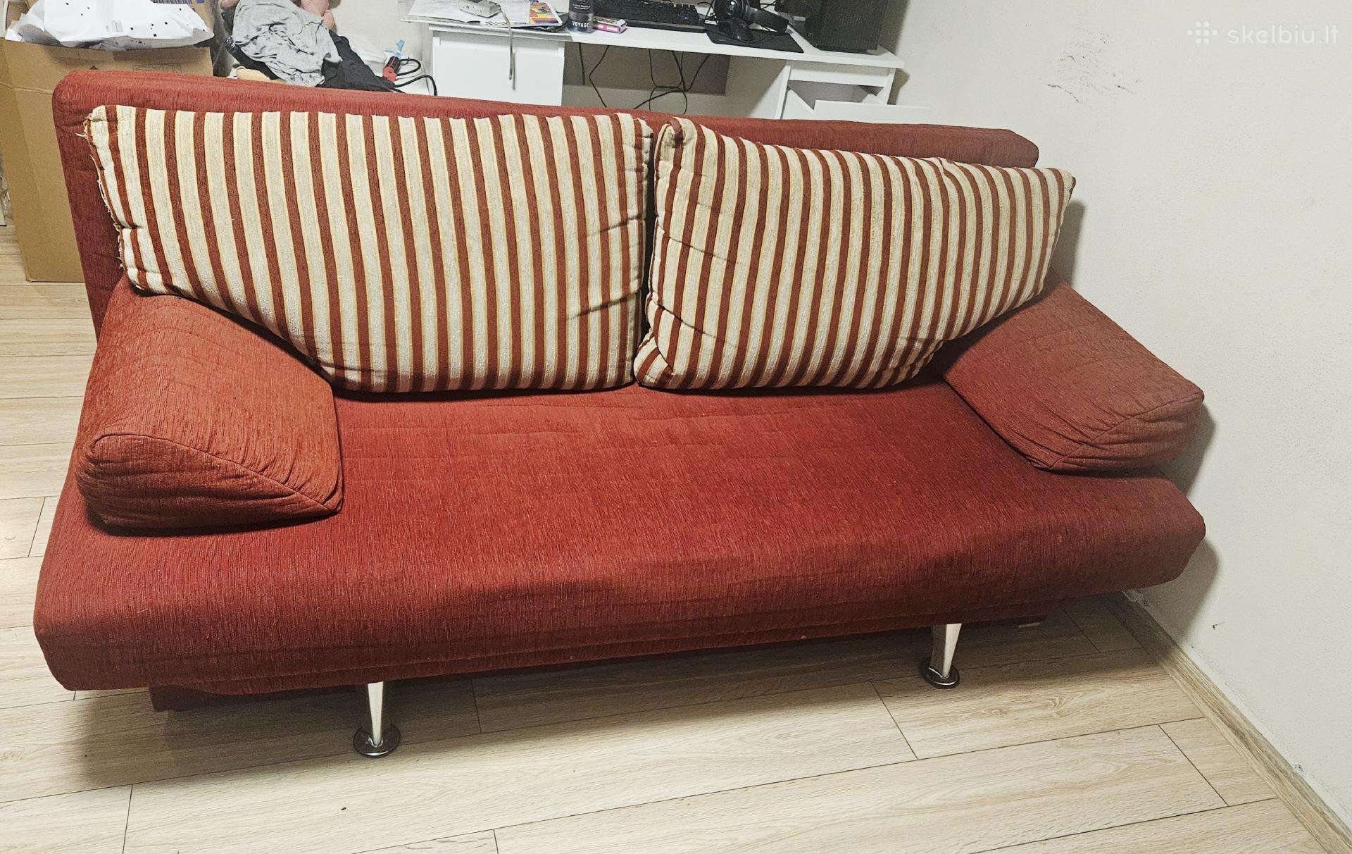Dovanojama sofa-lova