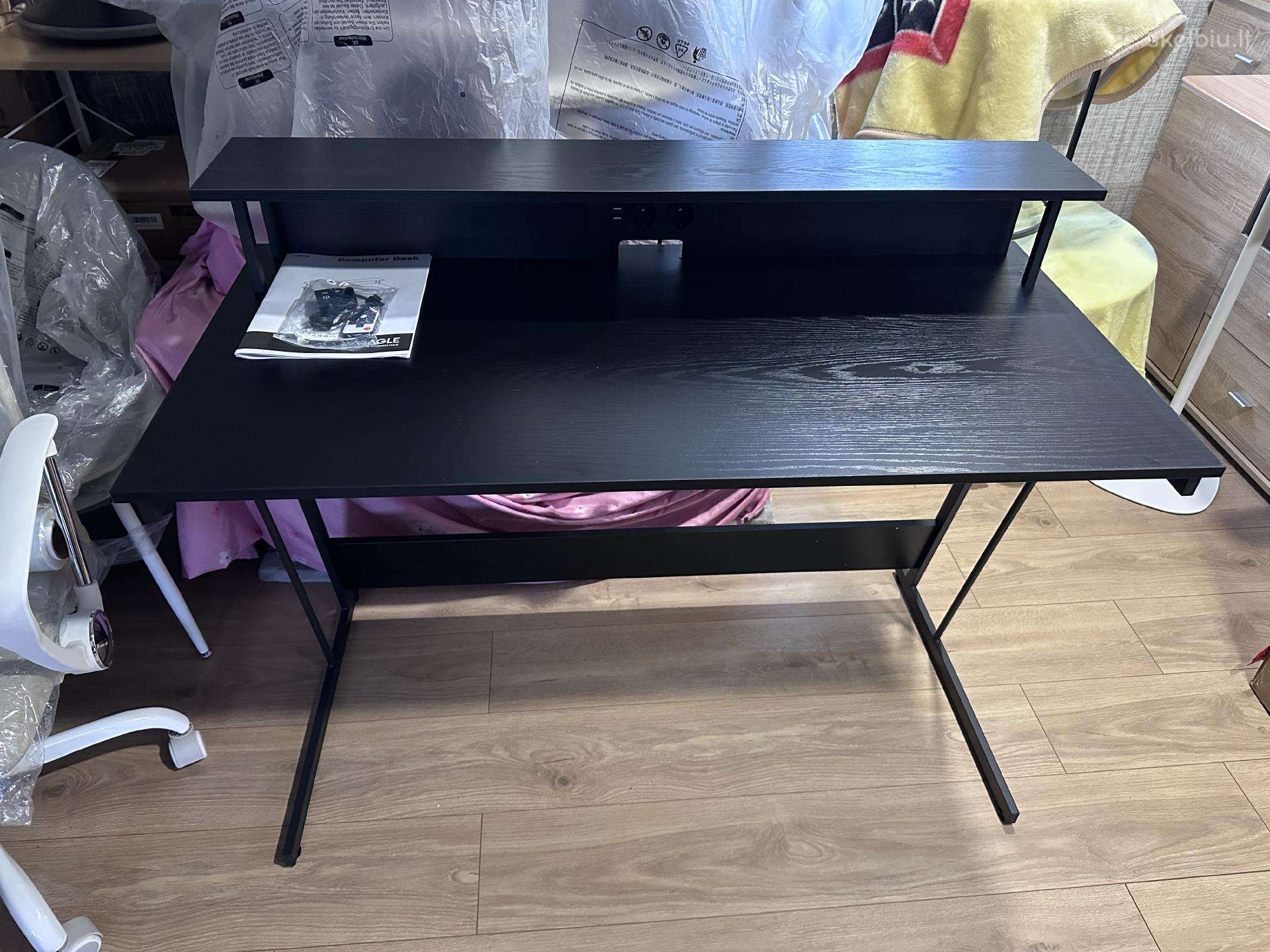 Žaidimų stalas su LED apšvietimu