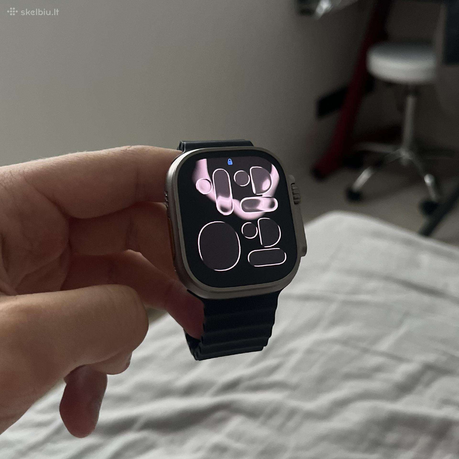 Apple Watch Ultra 49mm Titanium - 99% Battery