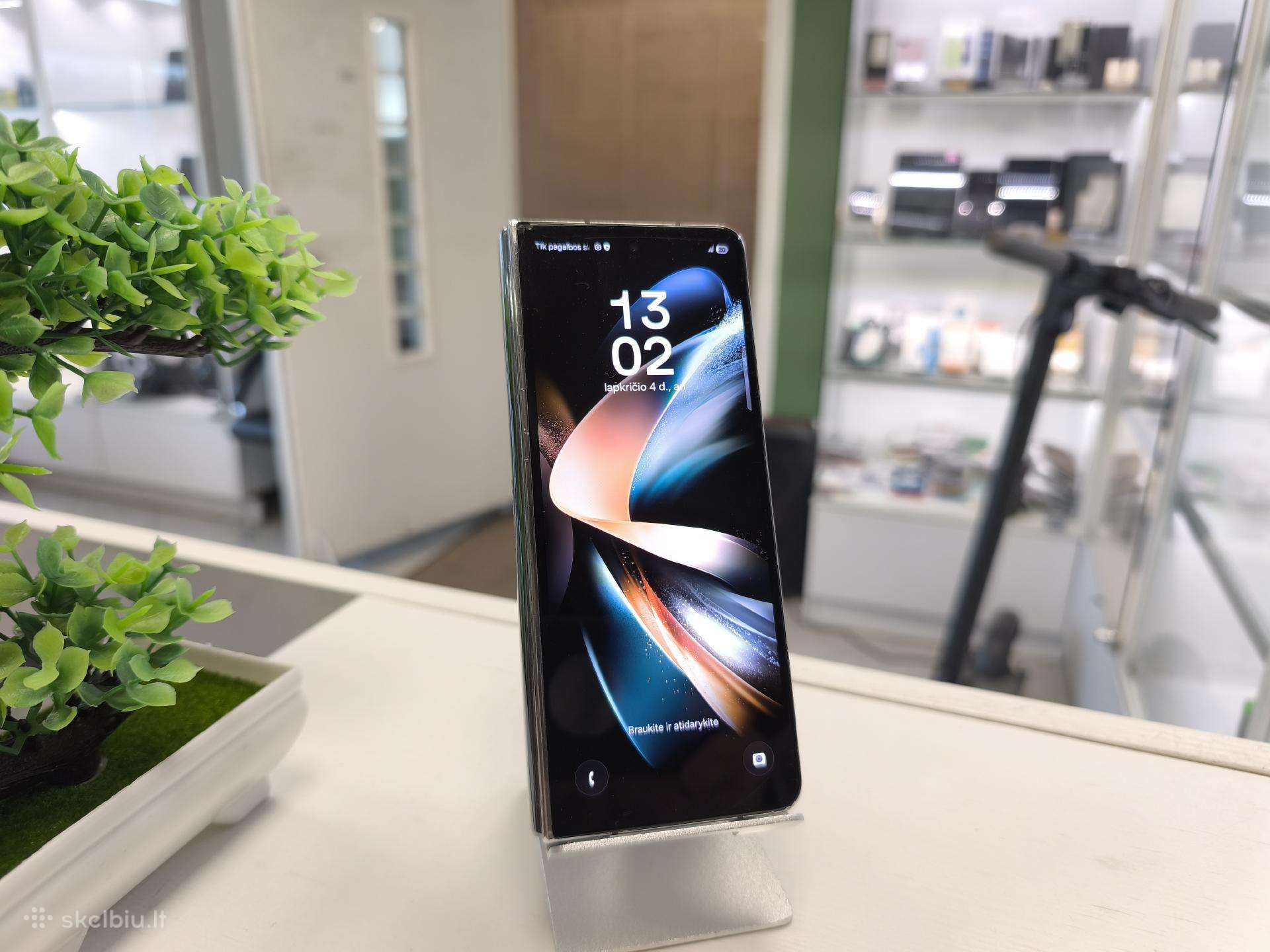 Samsung Galaxy Fold 4 12 / 512 GB