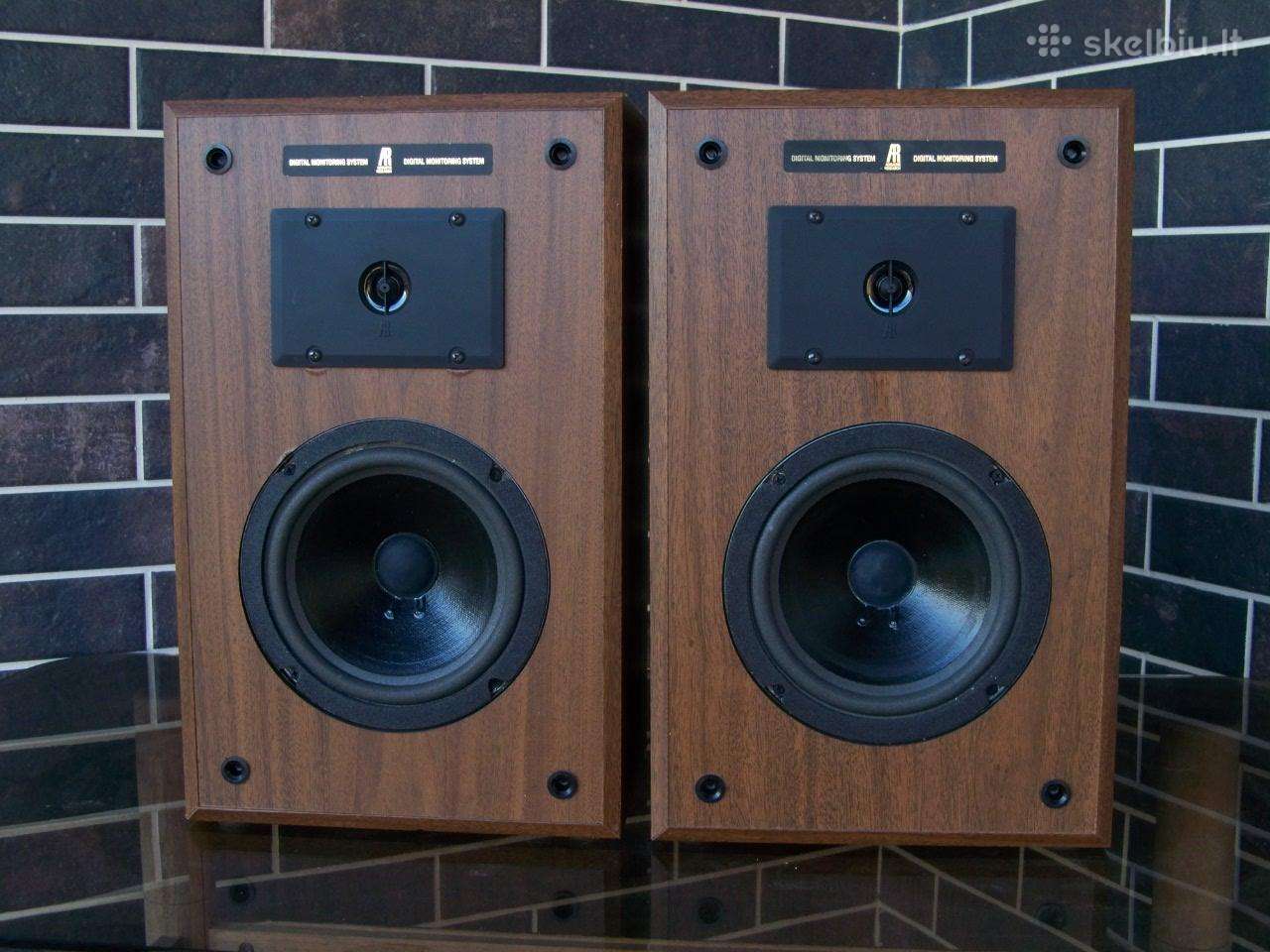 Acoustic Research 3a. 8bx.